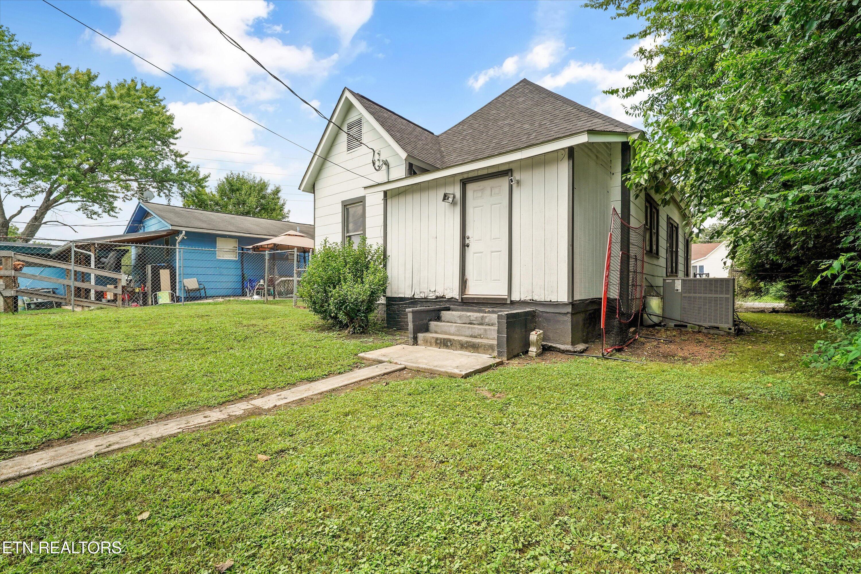 2024 Lawson Avenue Knoxville TN 37917
