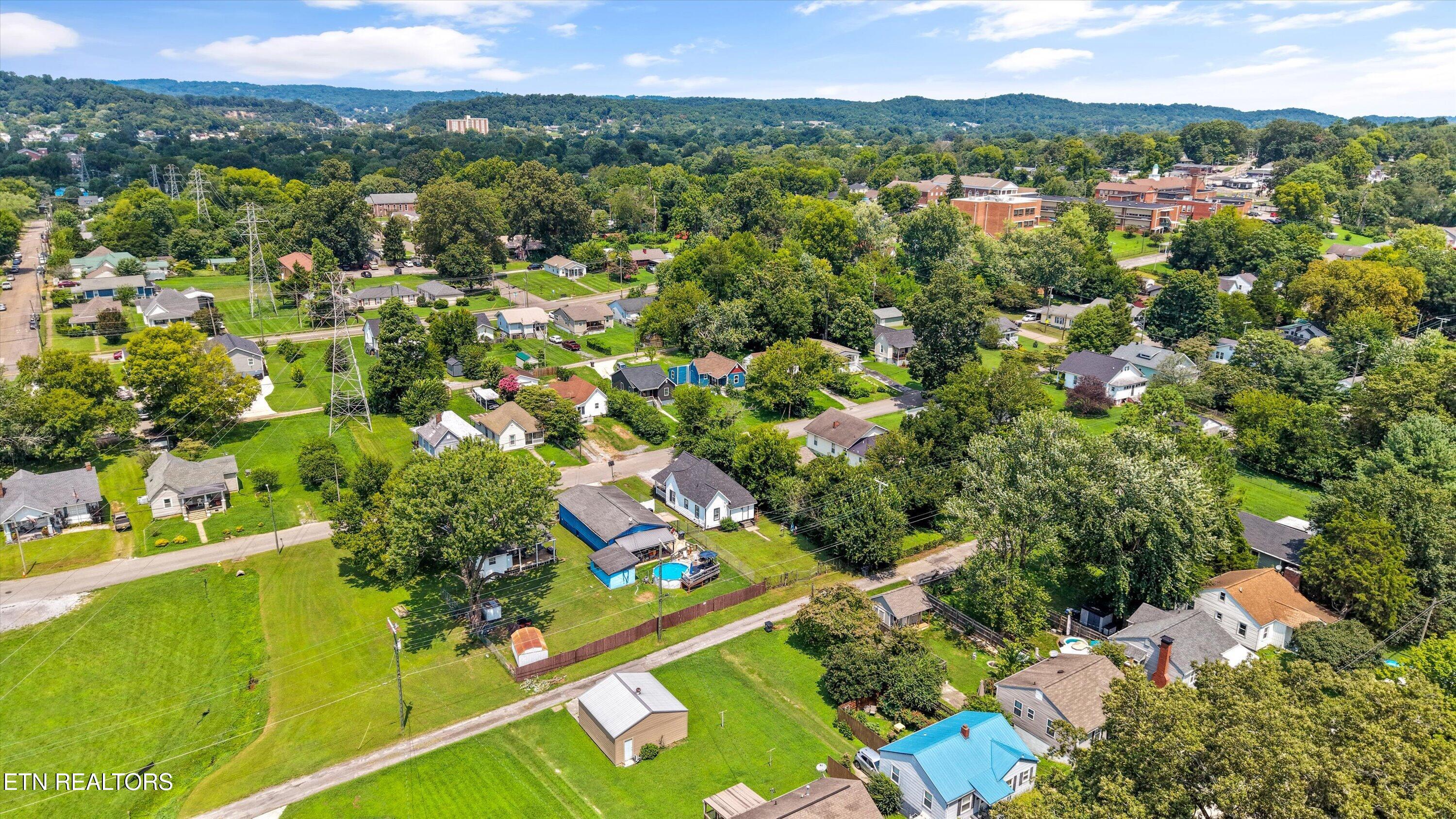 2024 Lawson Avenue Knoxville TN 37917