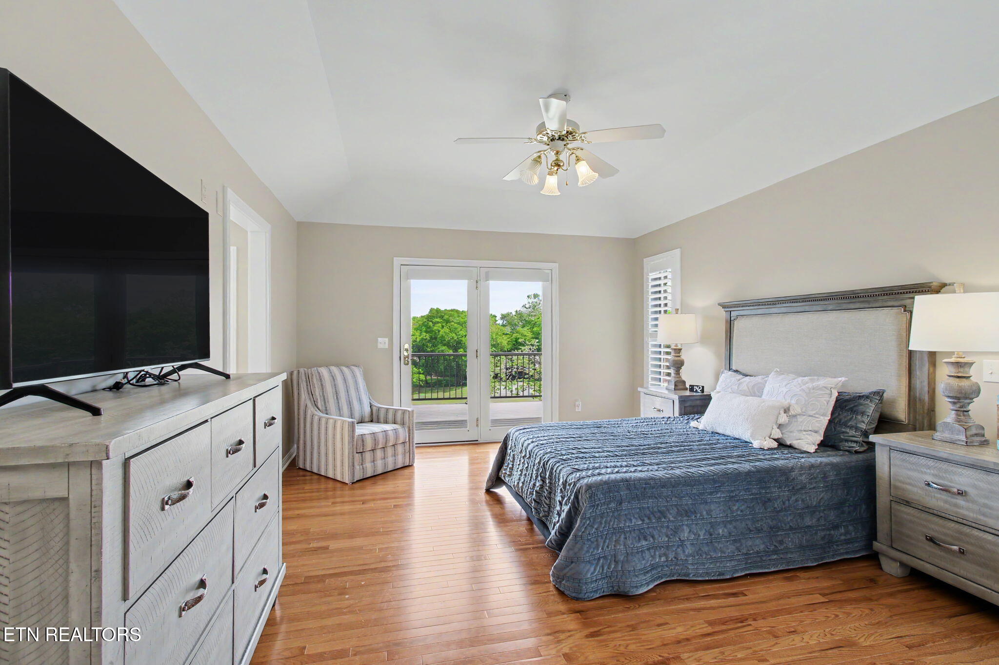 207 Tuhdegwa Lane Loudon TN 37774