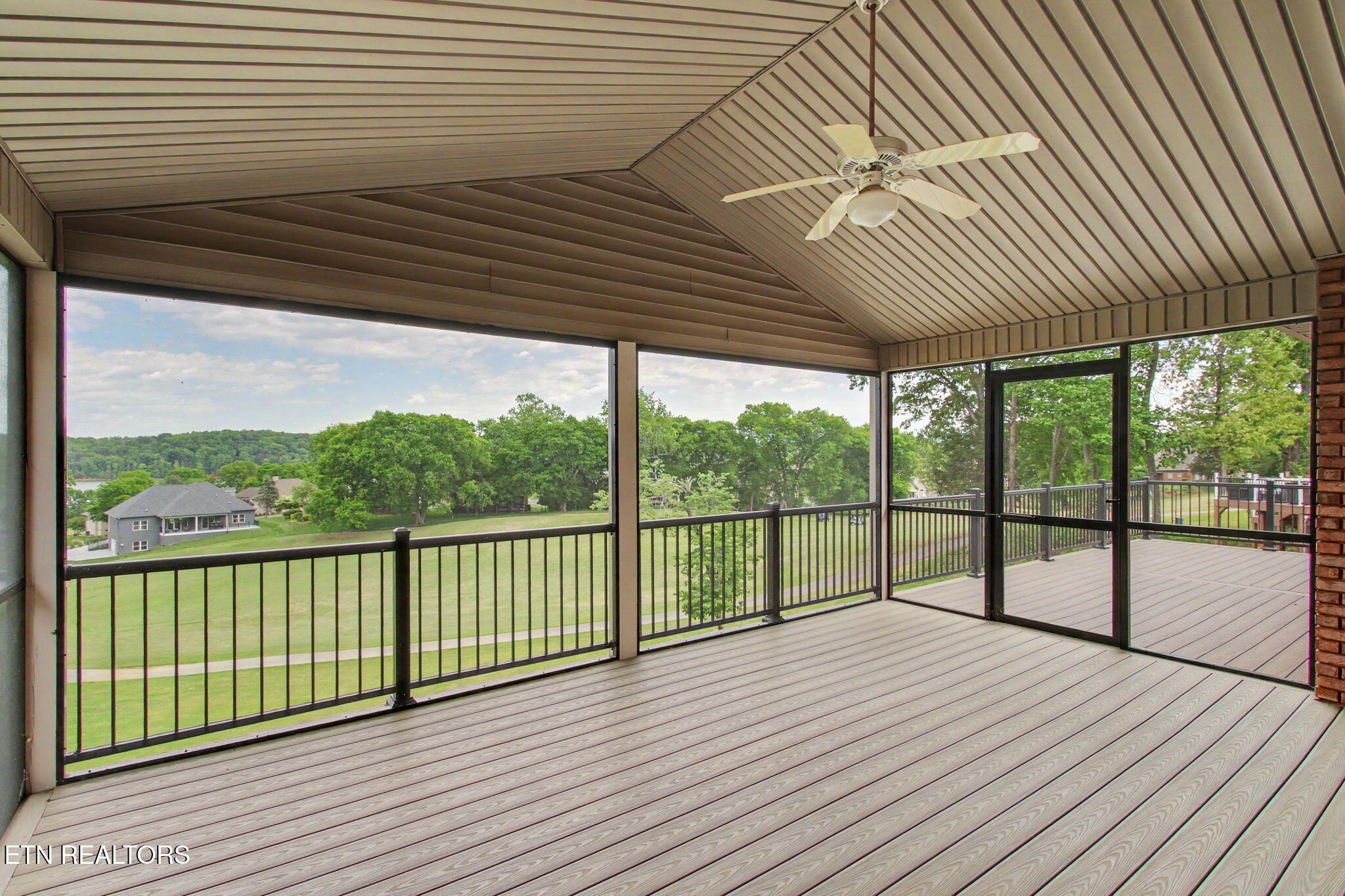 207 Tuhdegwa Lane Loudon TN 37774