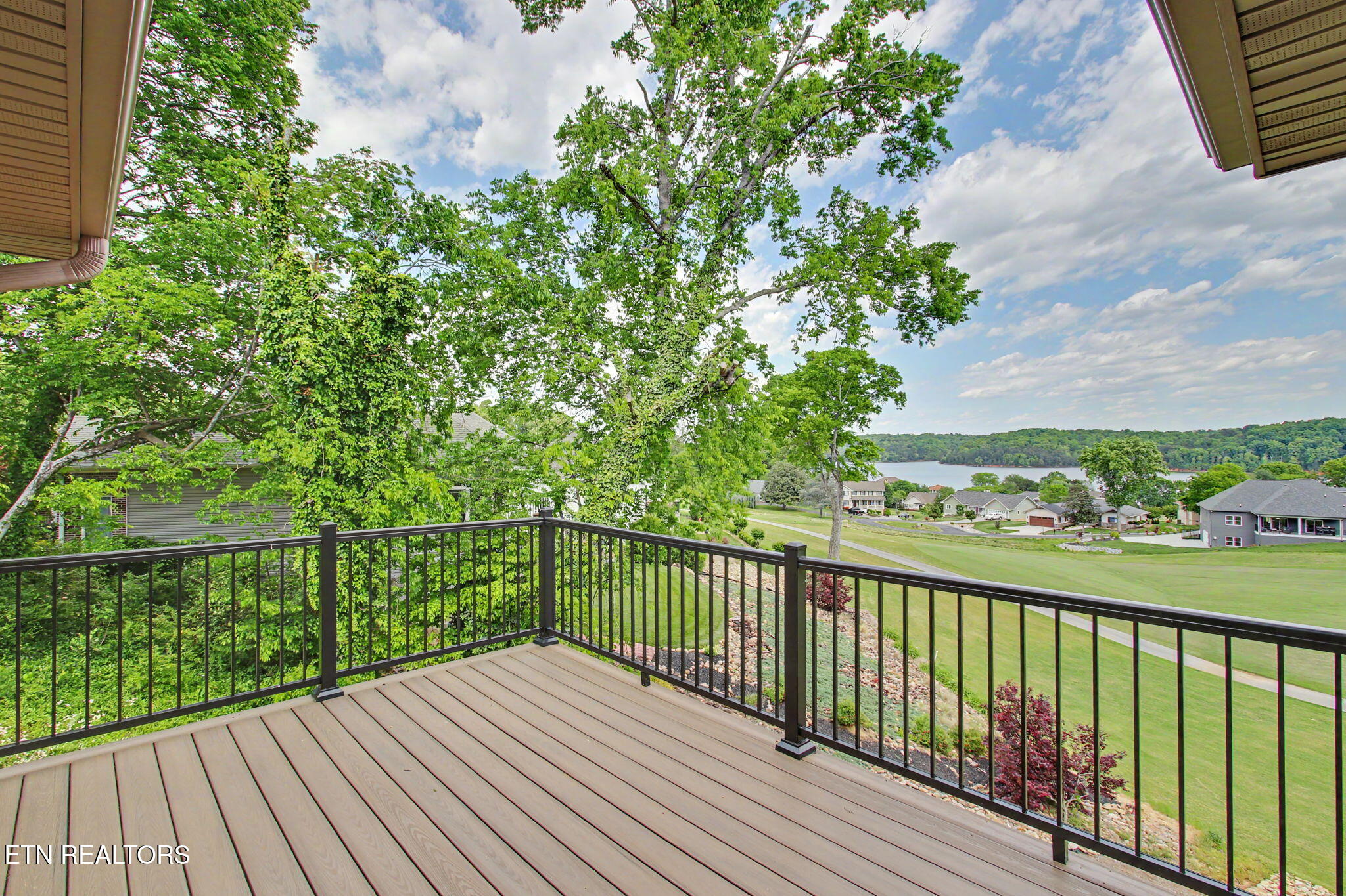 207 Tuhdegwa Lane Loudon TN 37774