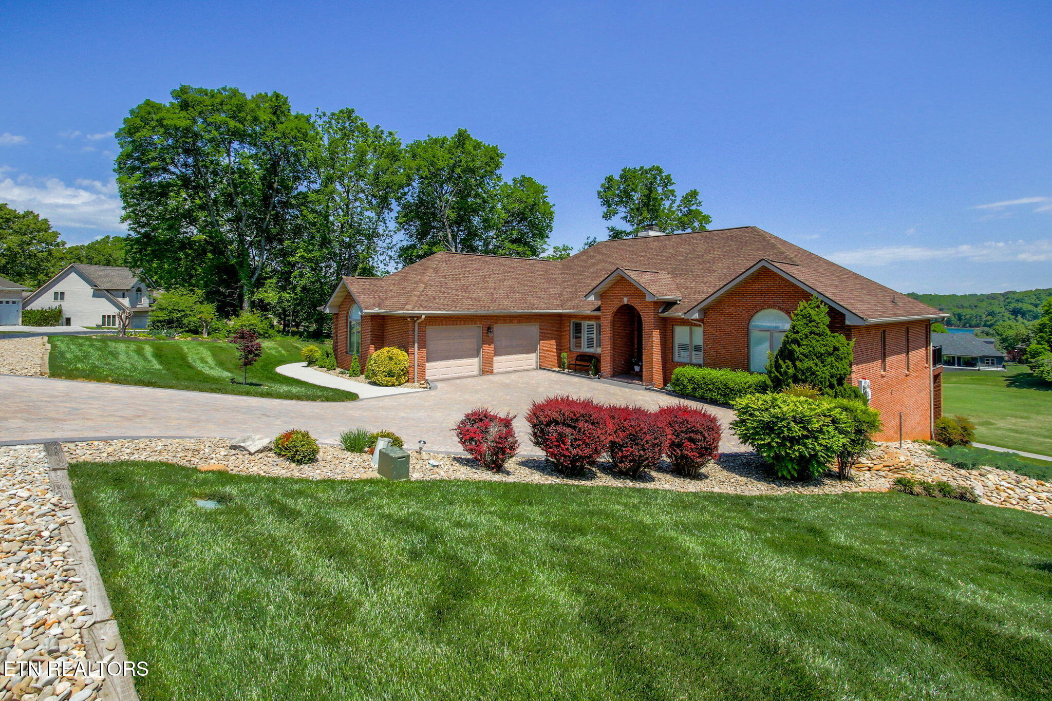 207 Tuhdegwa Lane Loudon TN 37774