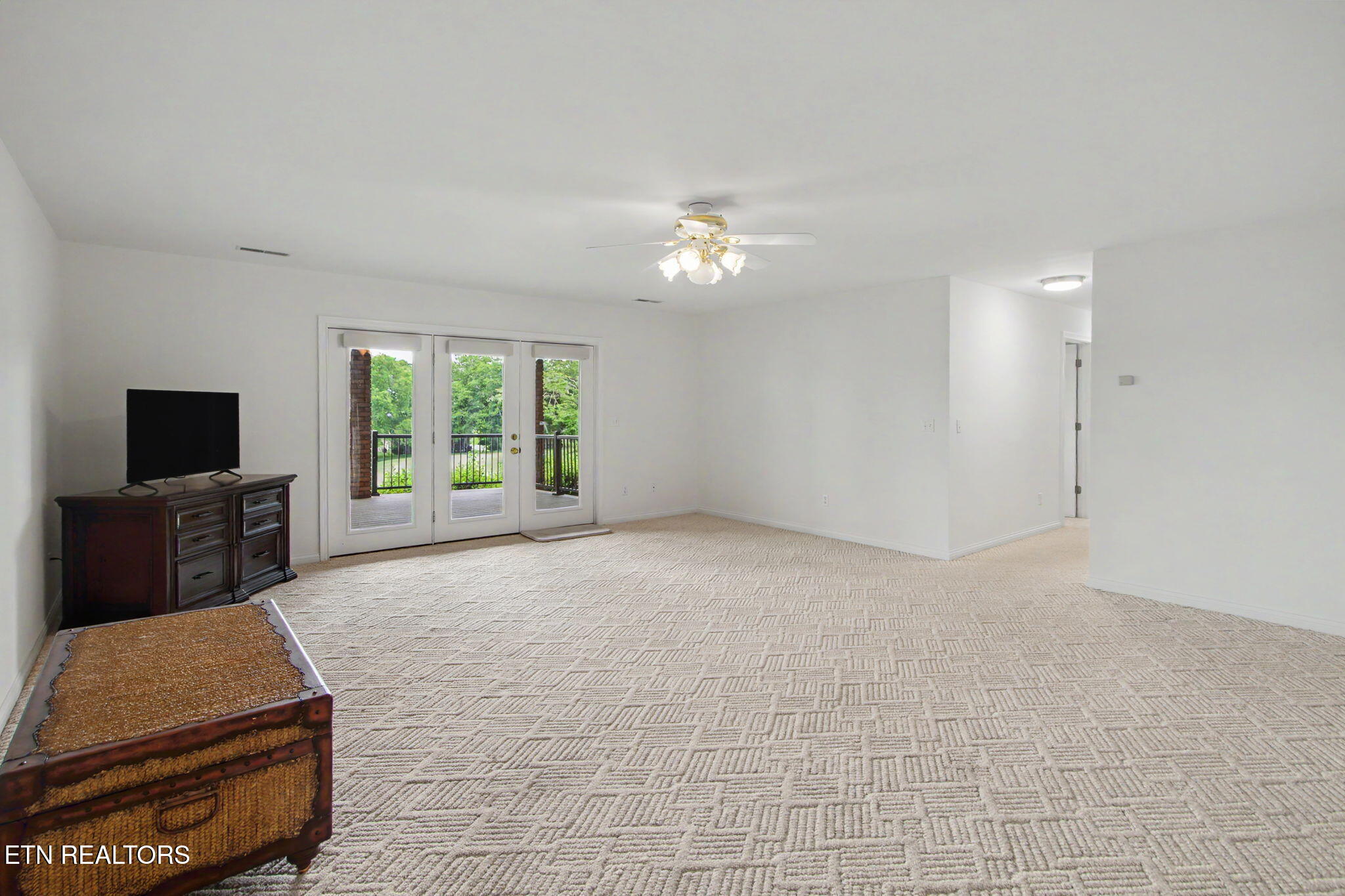 207 Tuhdegwa Lane Loudon TN 37774