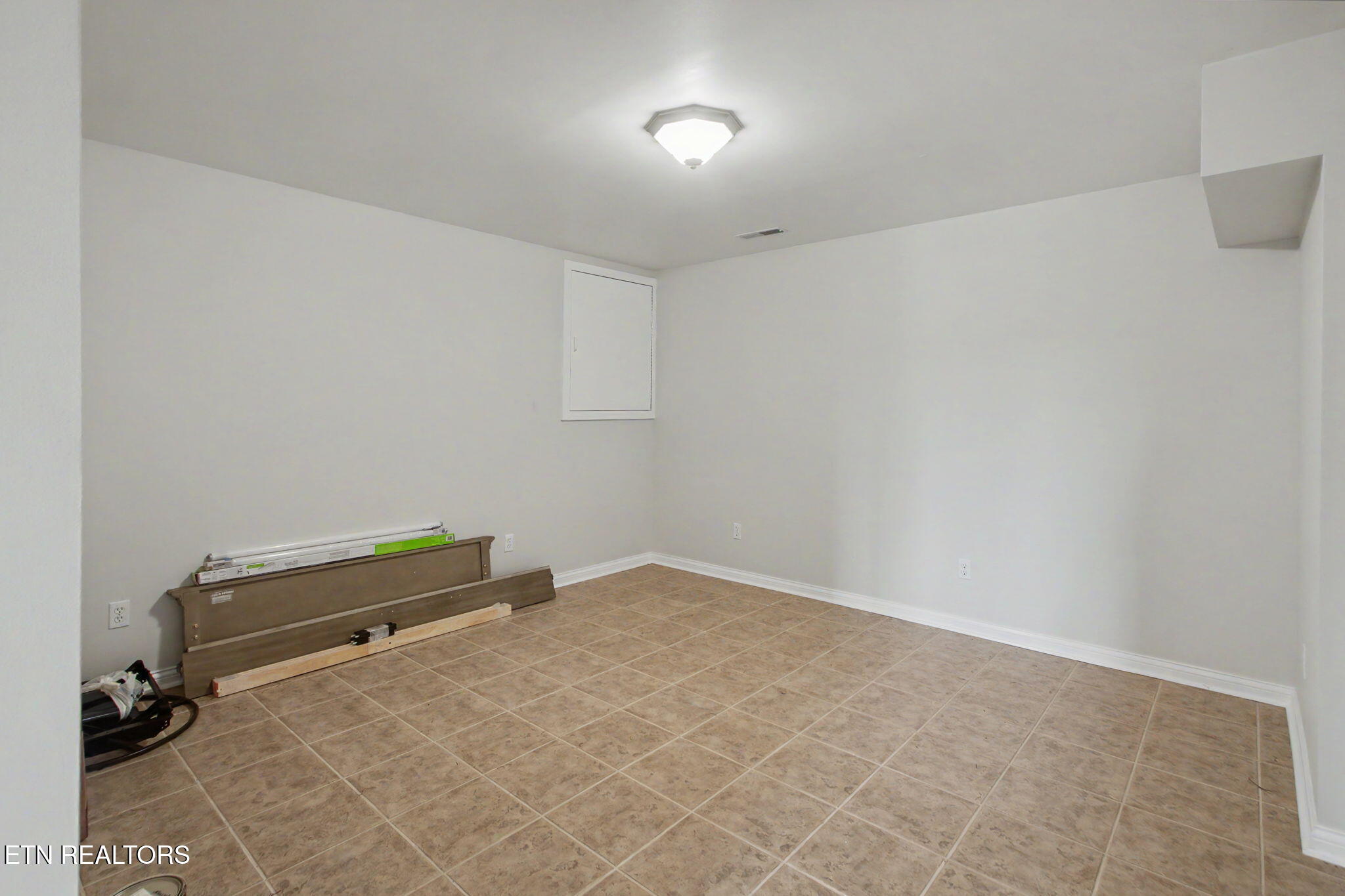 207 Tuhdegwa Lane Loudon TN 37774