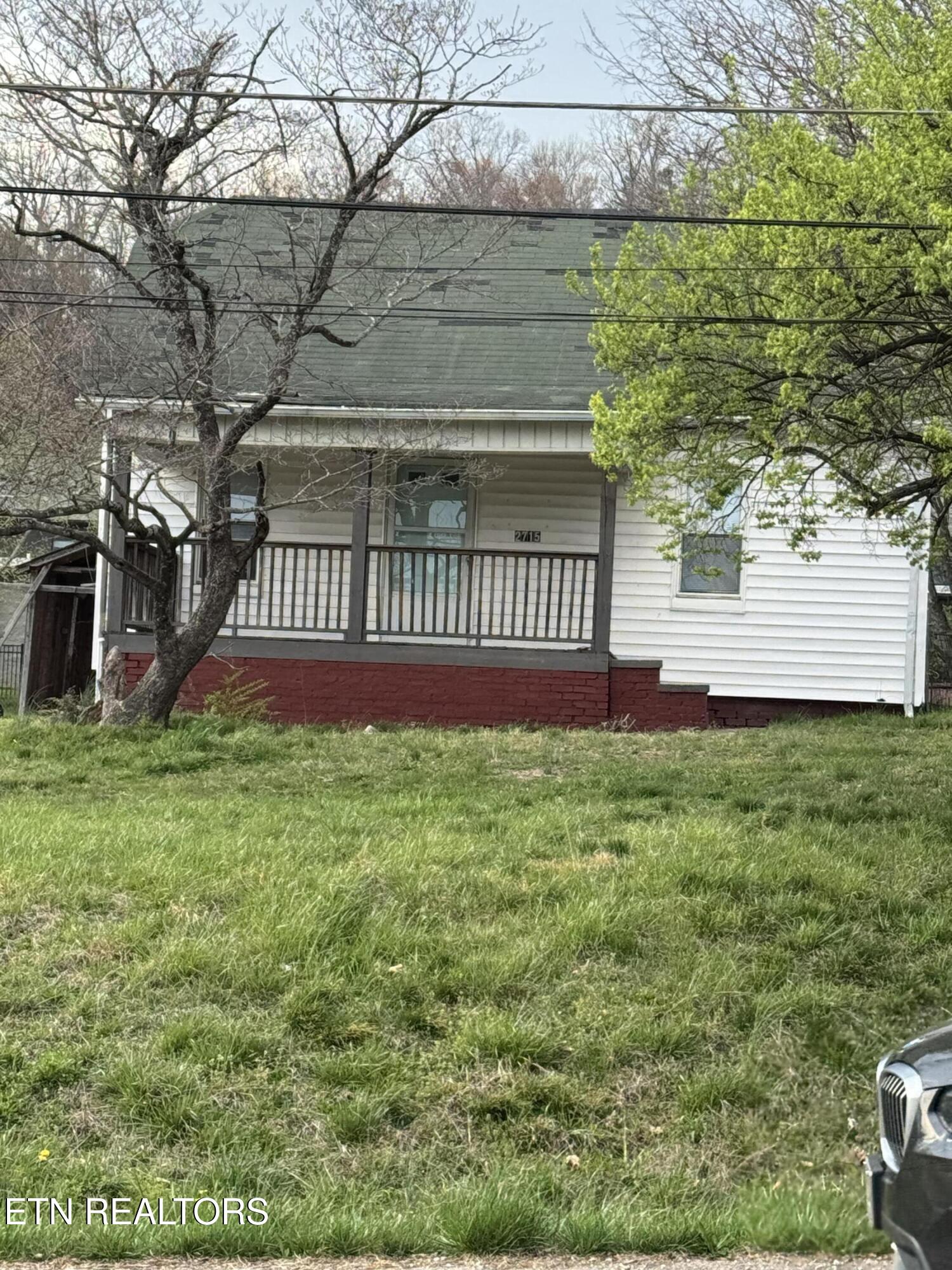2715 White Oak Lane Knoxville TN 37917