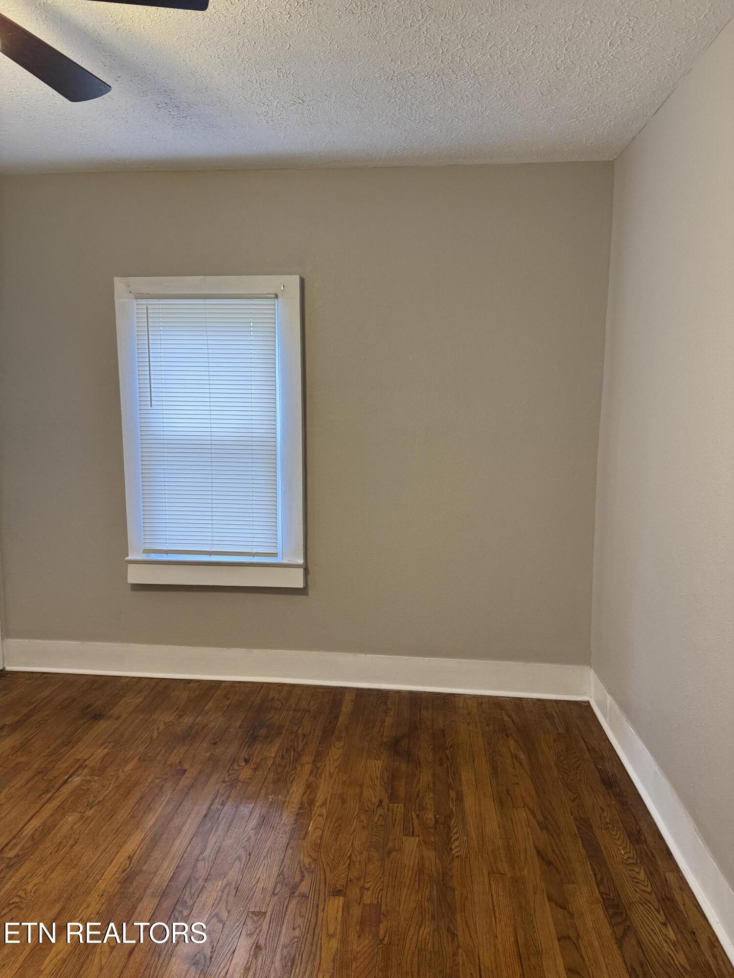 2715 White Oak Lane Knoxville TN 37917