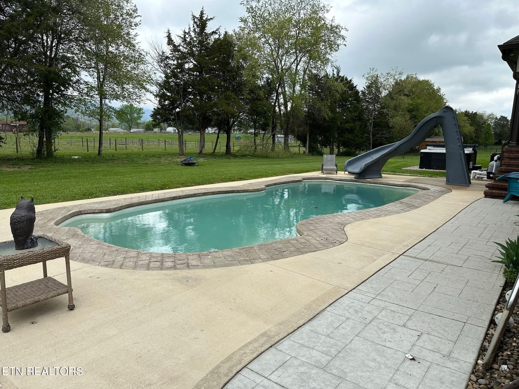 127 Ashley Court Speedwell TN 37870