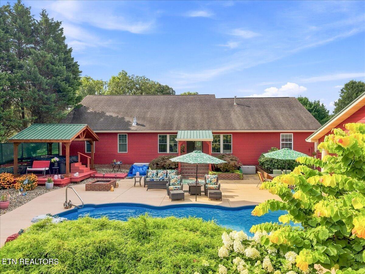 416 Terry Point Road Dandridge TN 37725