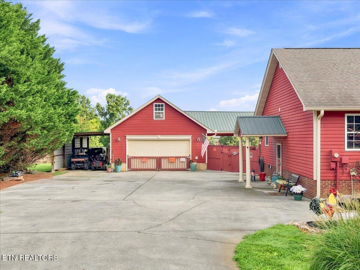 416 Terry Point Road Dandridge TN 37725