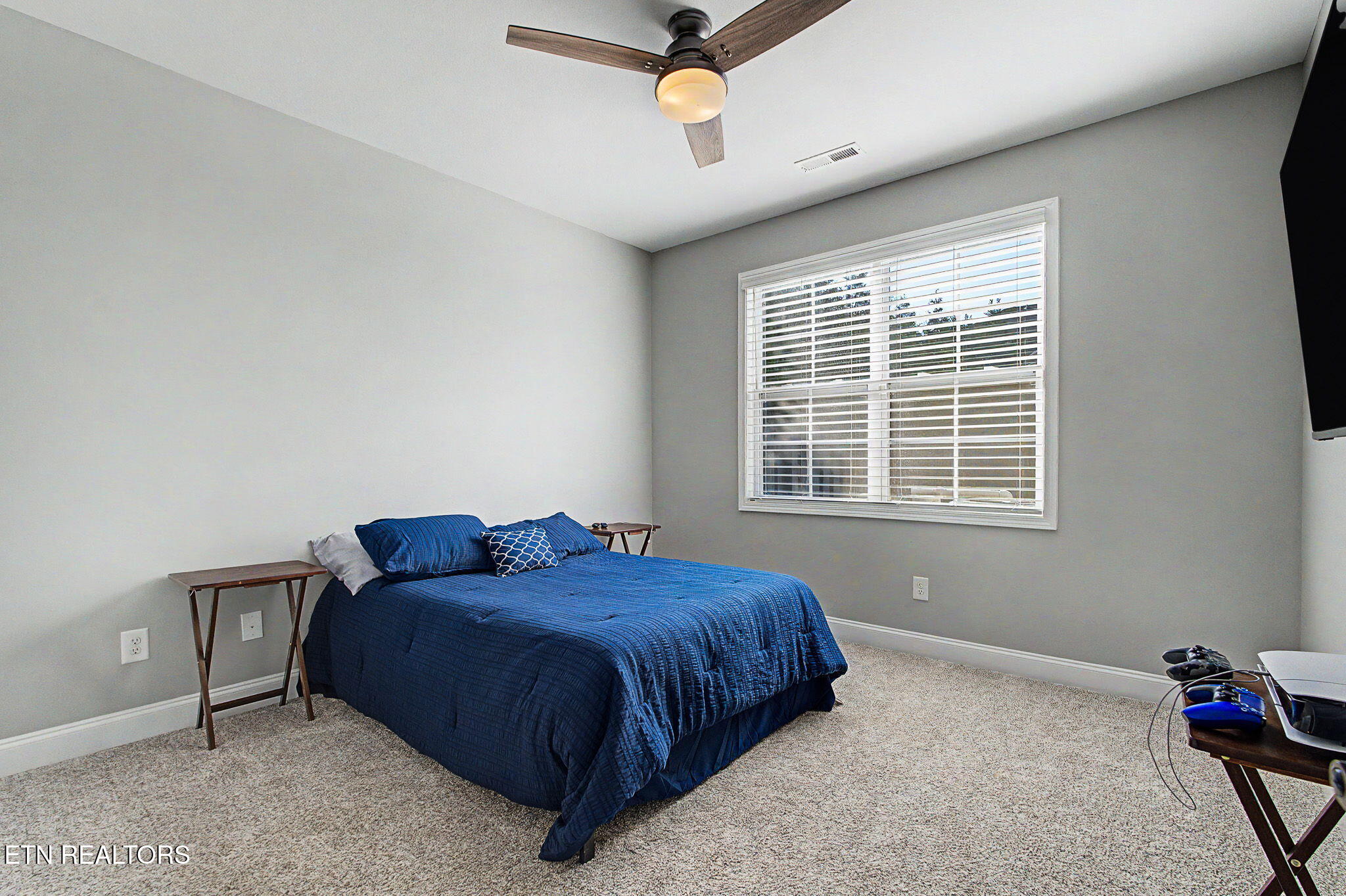 2039 Highland Ridge Lane Knoxville TN 37932