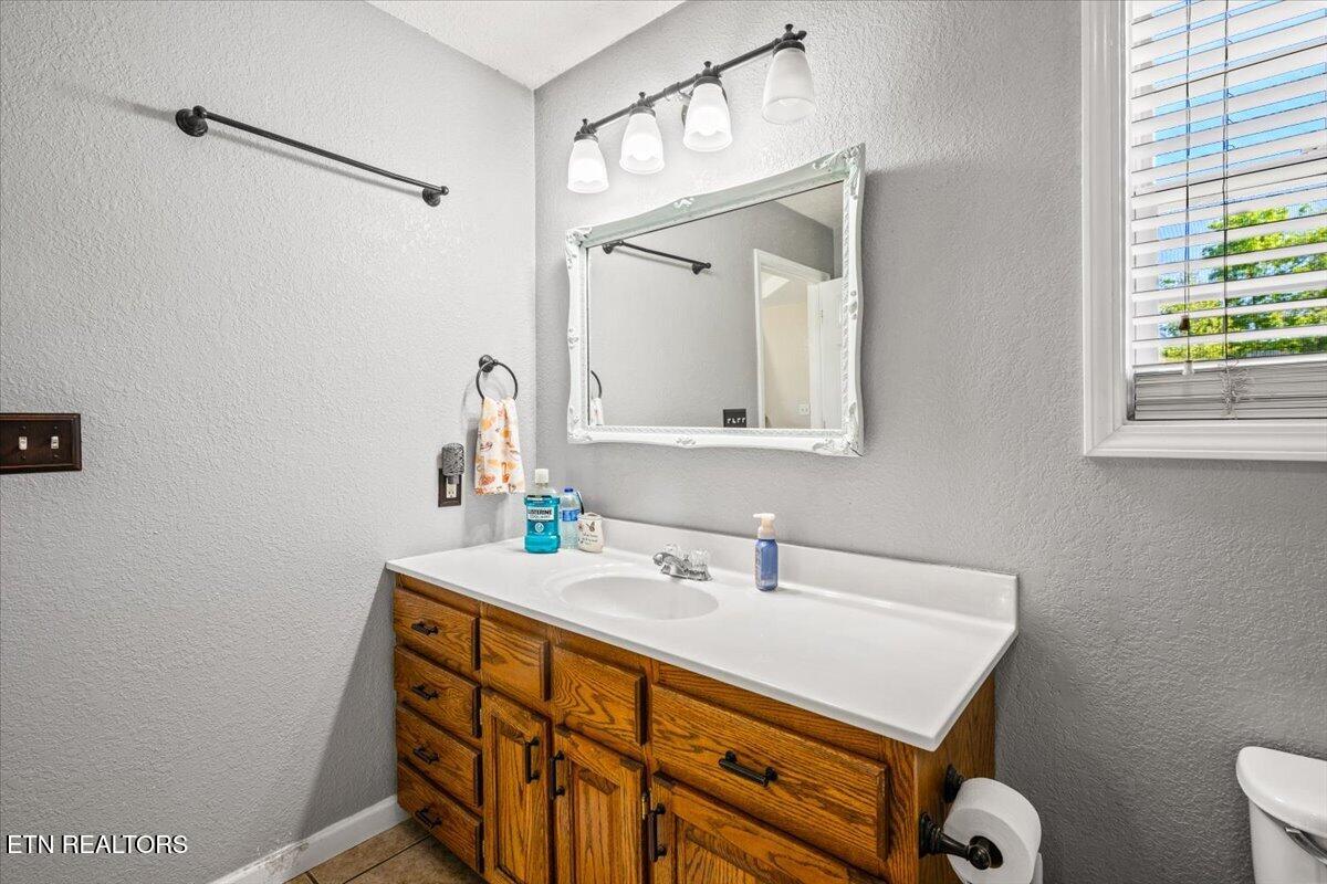 164 Gail Lane Jacksboro TN 37757