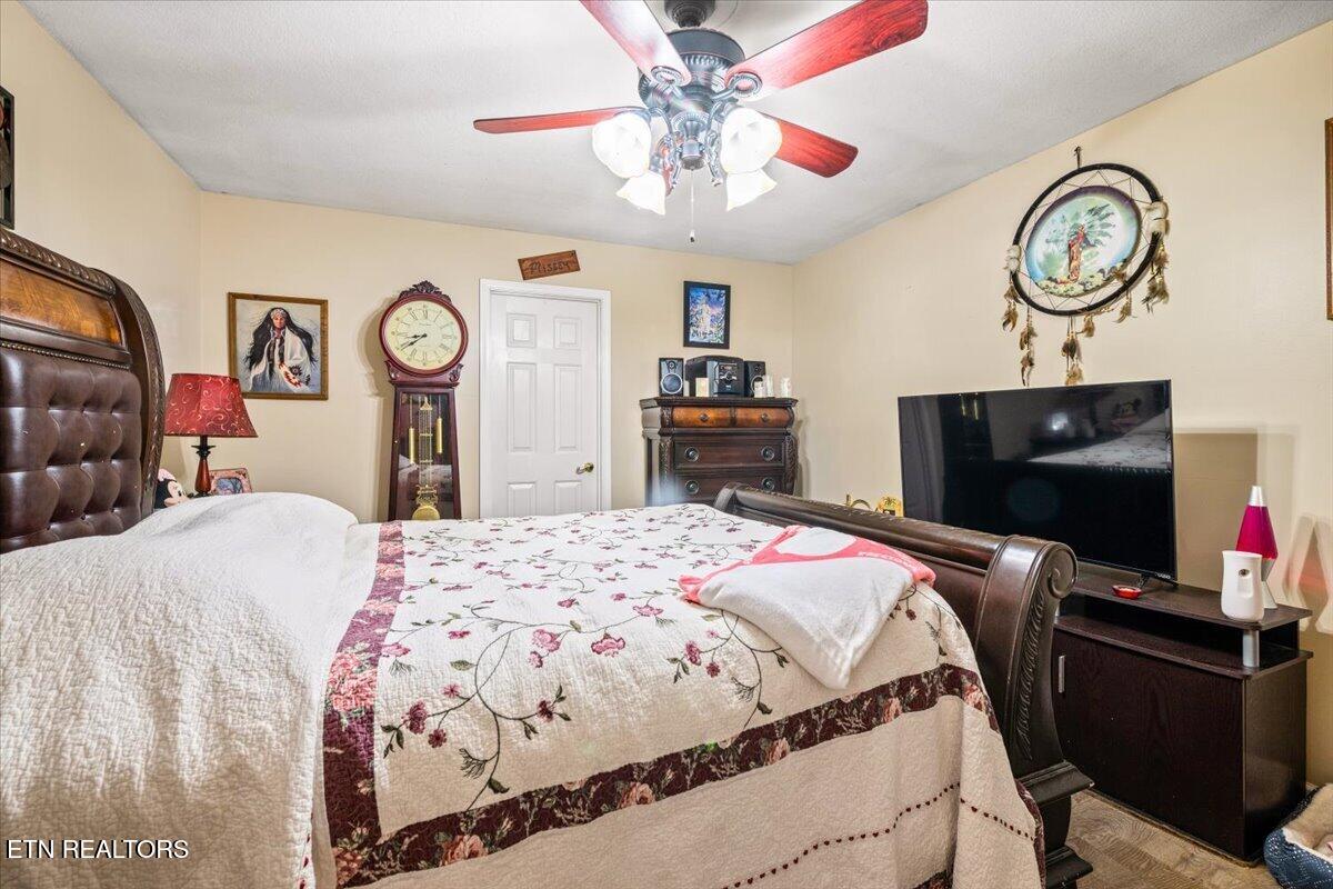 164 Gail Lane Jacksboro TN 37757