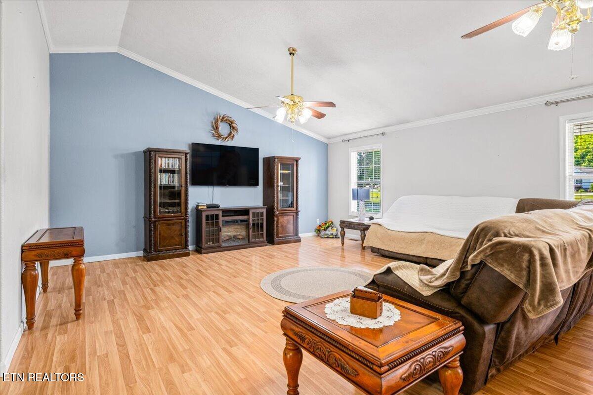 164 Gail Lane Jacksboro TN 37757