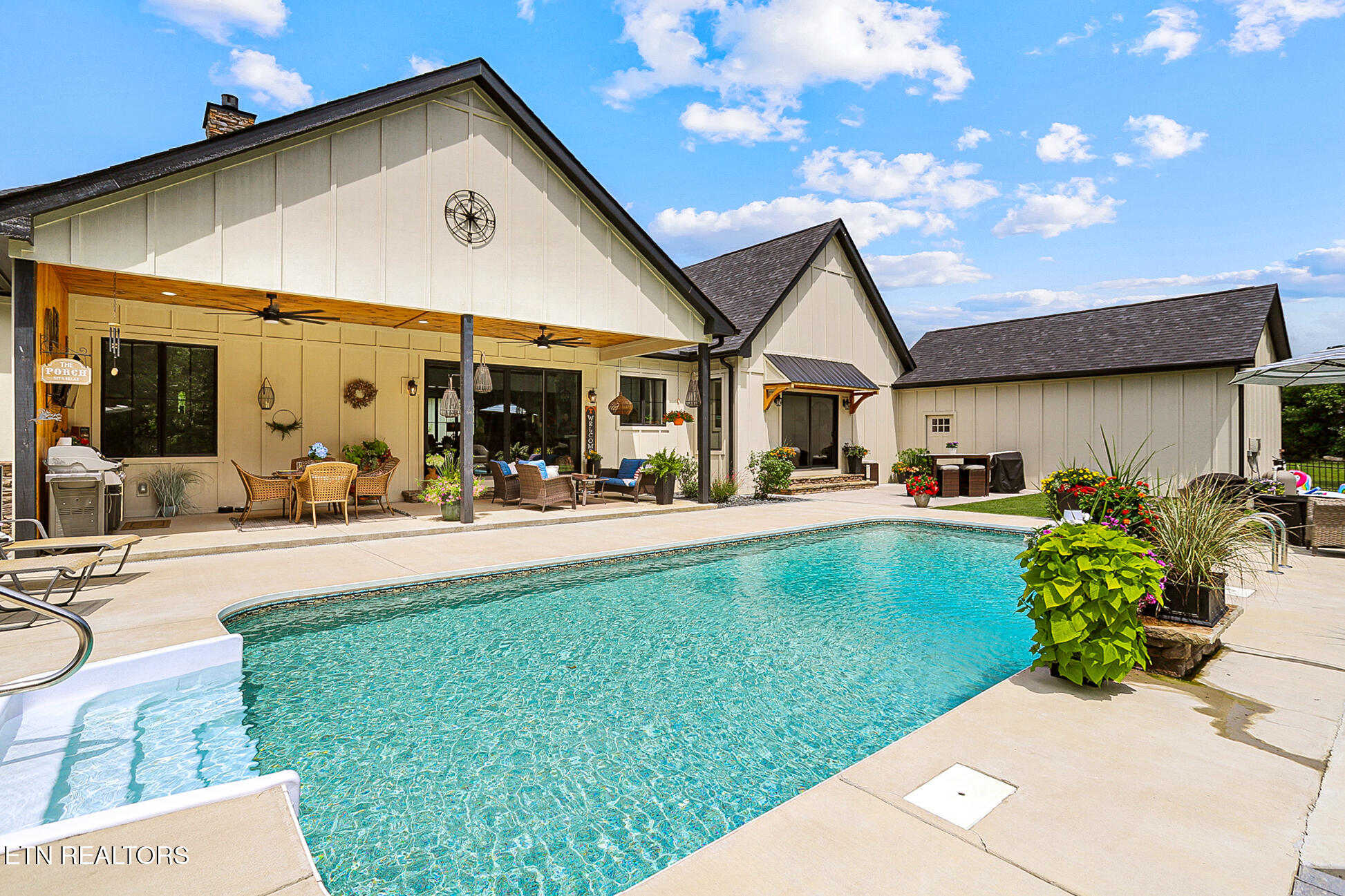 1945 River Mist Circle New Market TN 37820