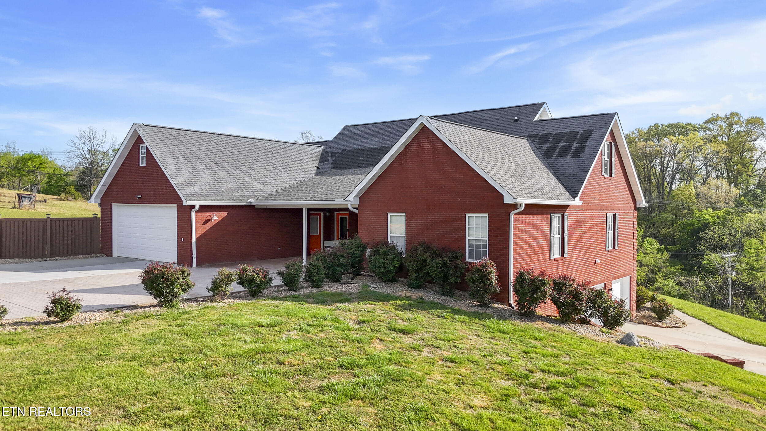 3017 Hardy Road White Pine TN 37890