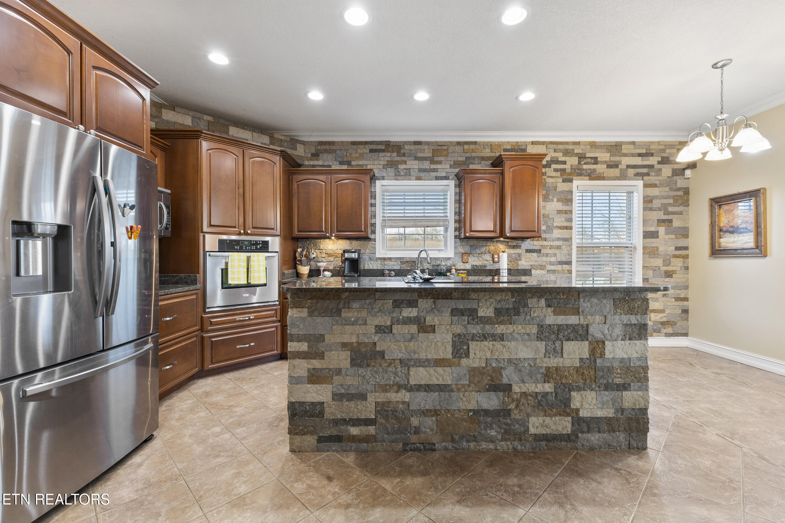 3017 Hardy Road White Pine TN 37890
