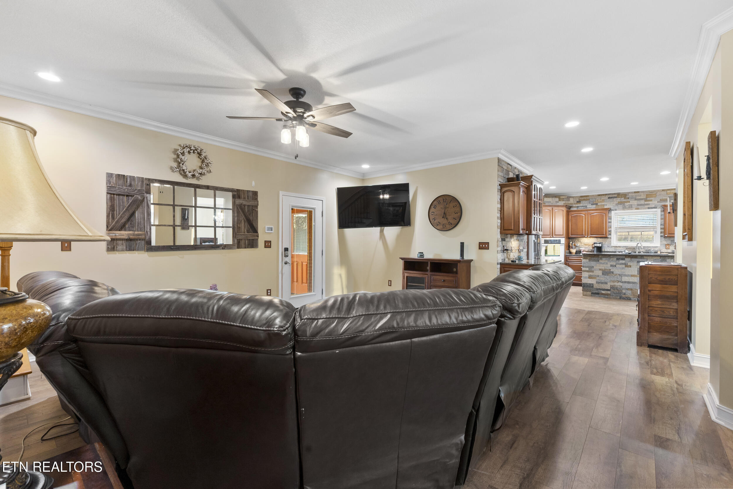 3017 Hardy Road White Pine TN 37890