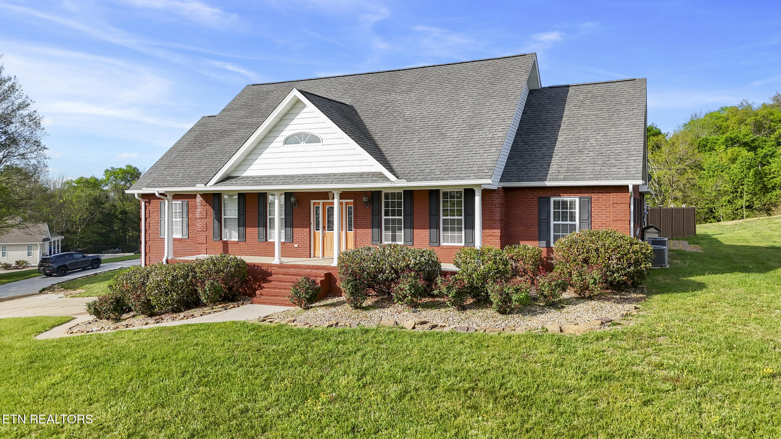 3017 Hardy Road White Pine TN 37890