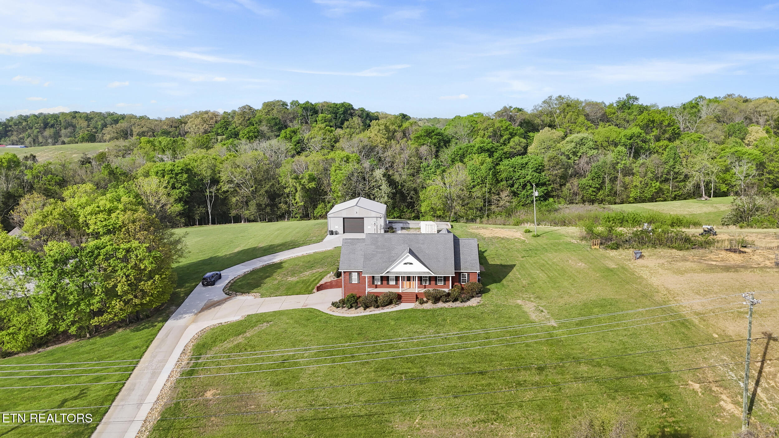 3017 Hardy Road White Pine TN 37890