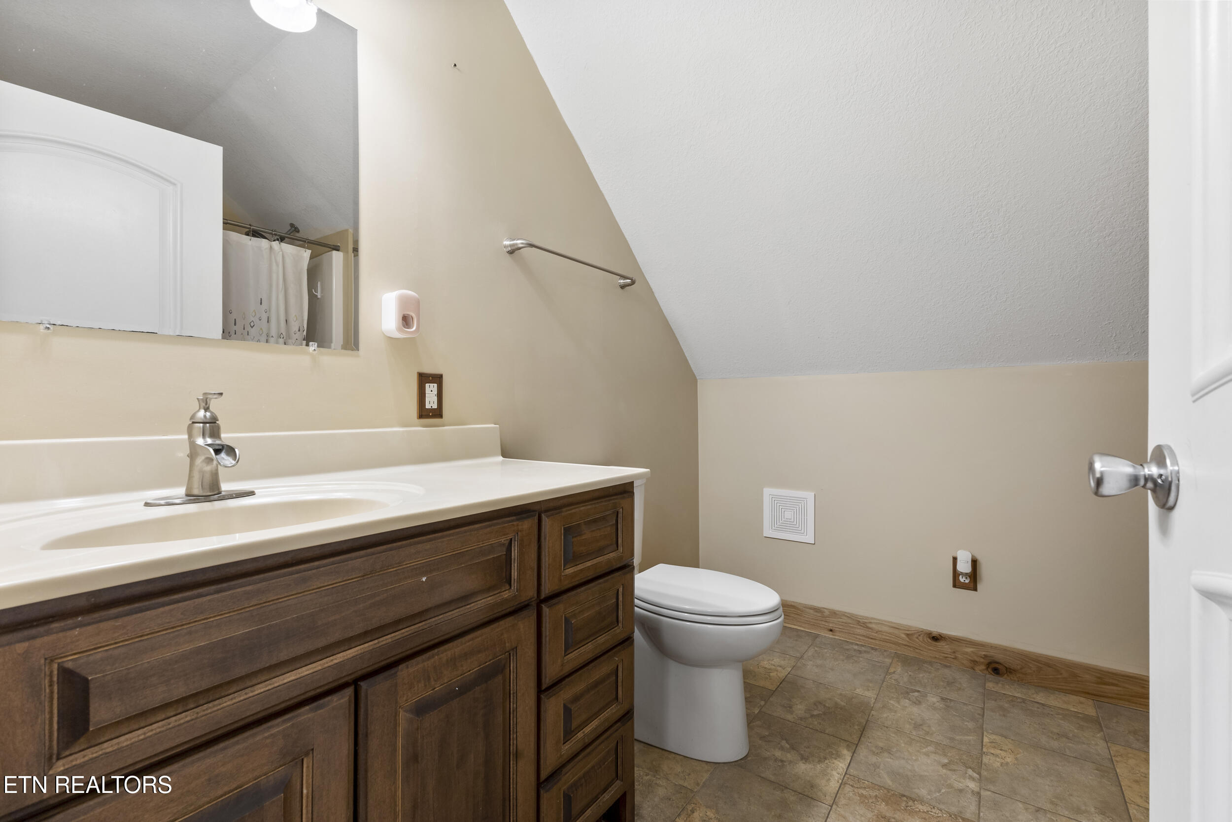 3017 Hardy Road White Pine TN 37890