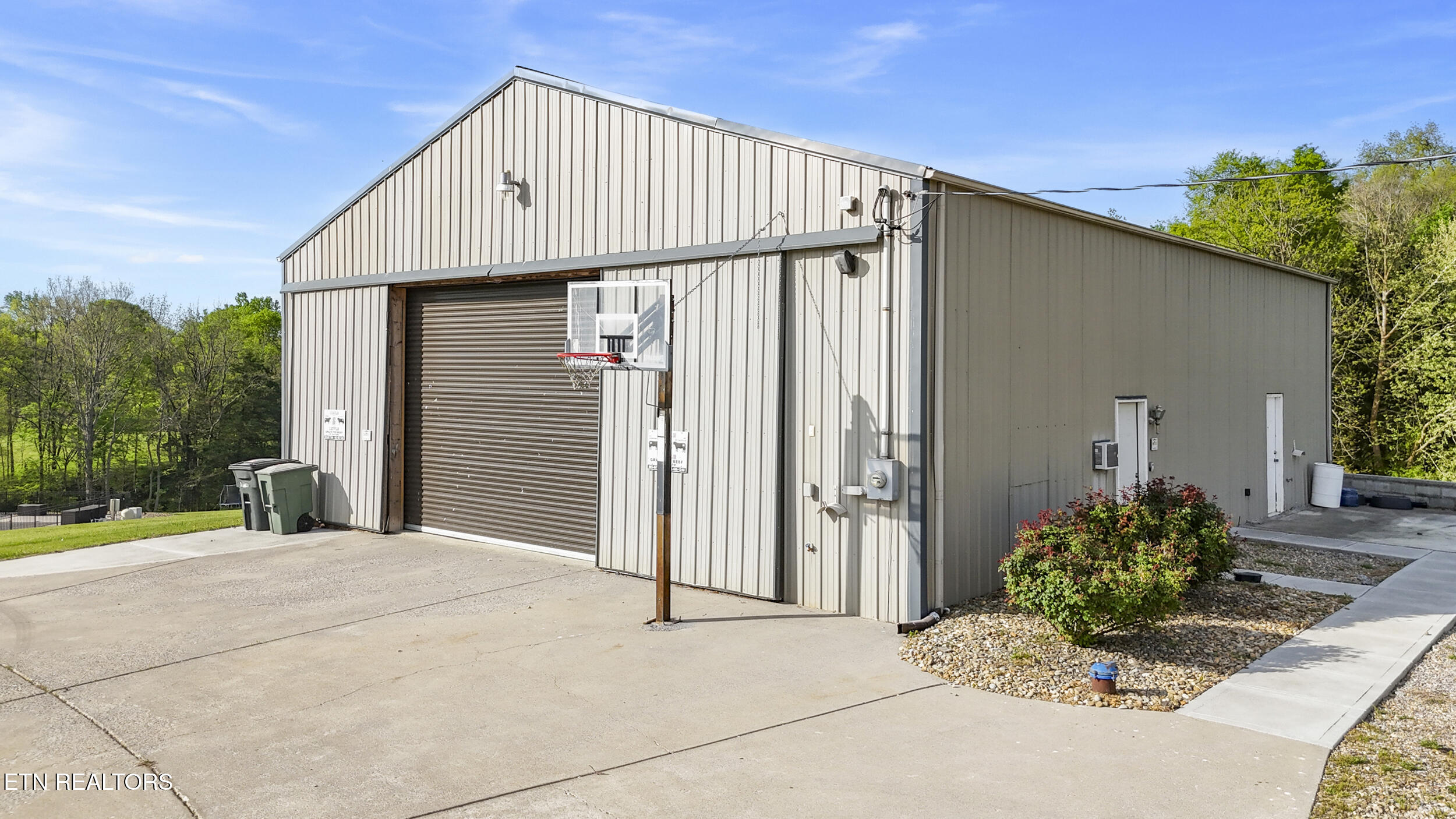 3017 Hardy Road White Pine TN 37890