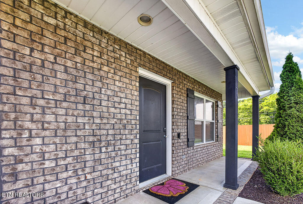 1339 Zamora Lane Knoxville TN 37912