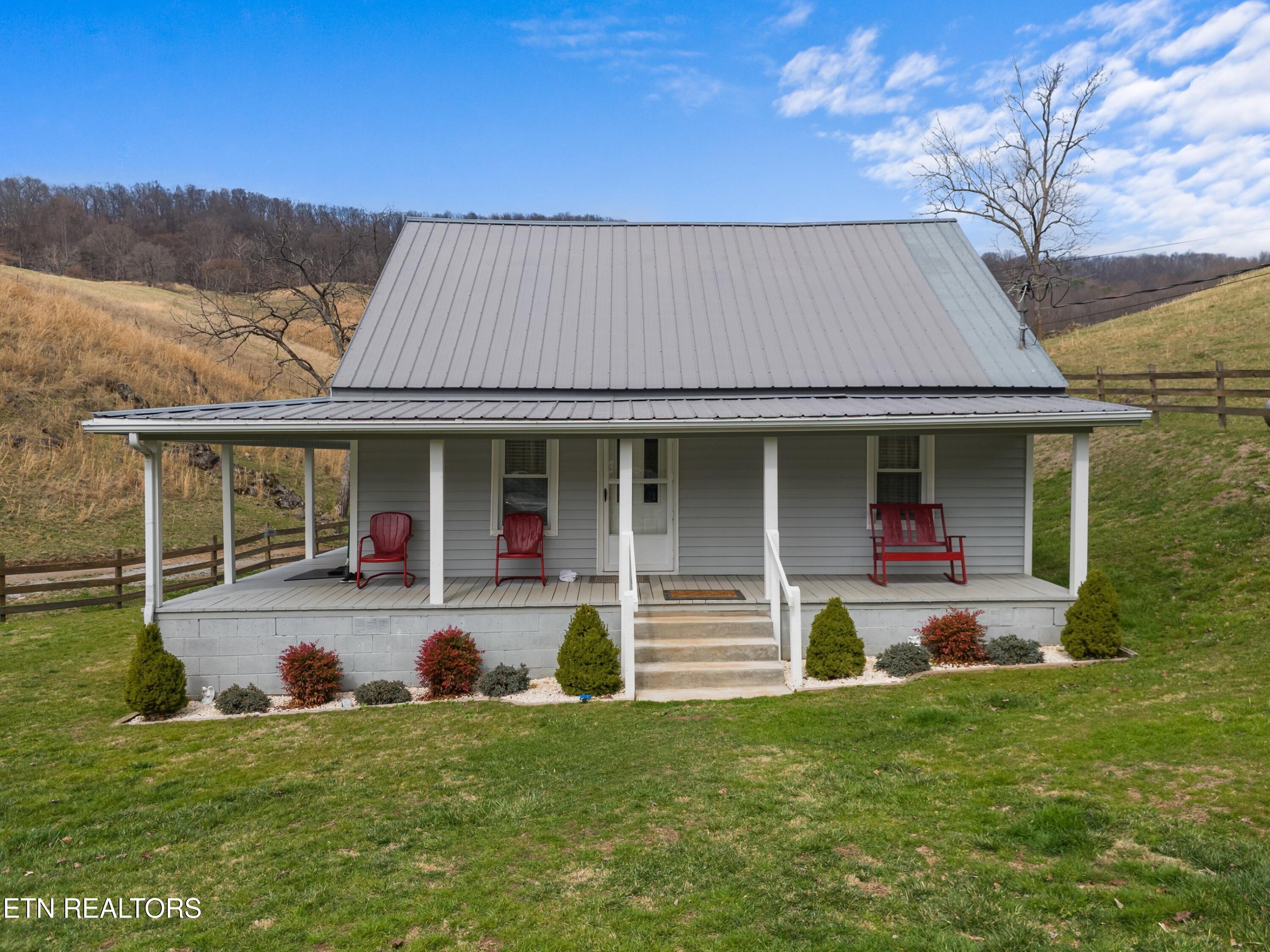 2218 Rebel Hollow Road Tazewell TN 37879