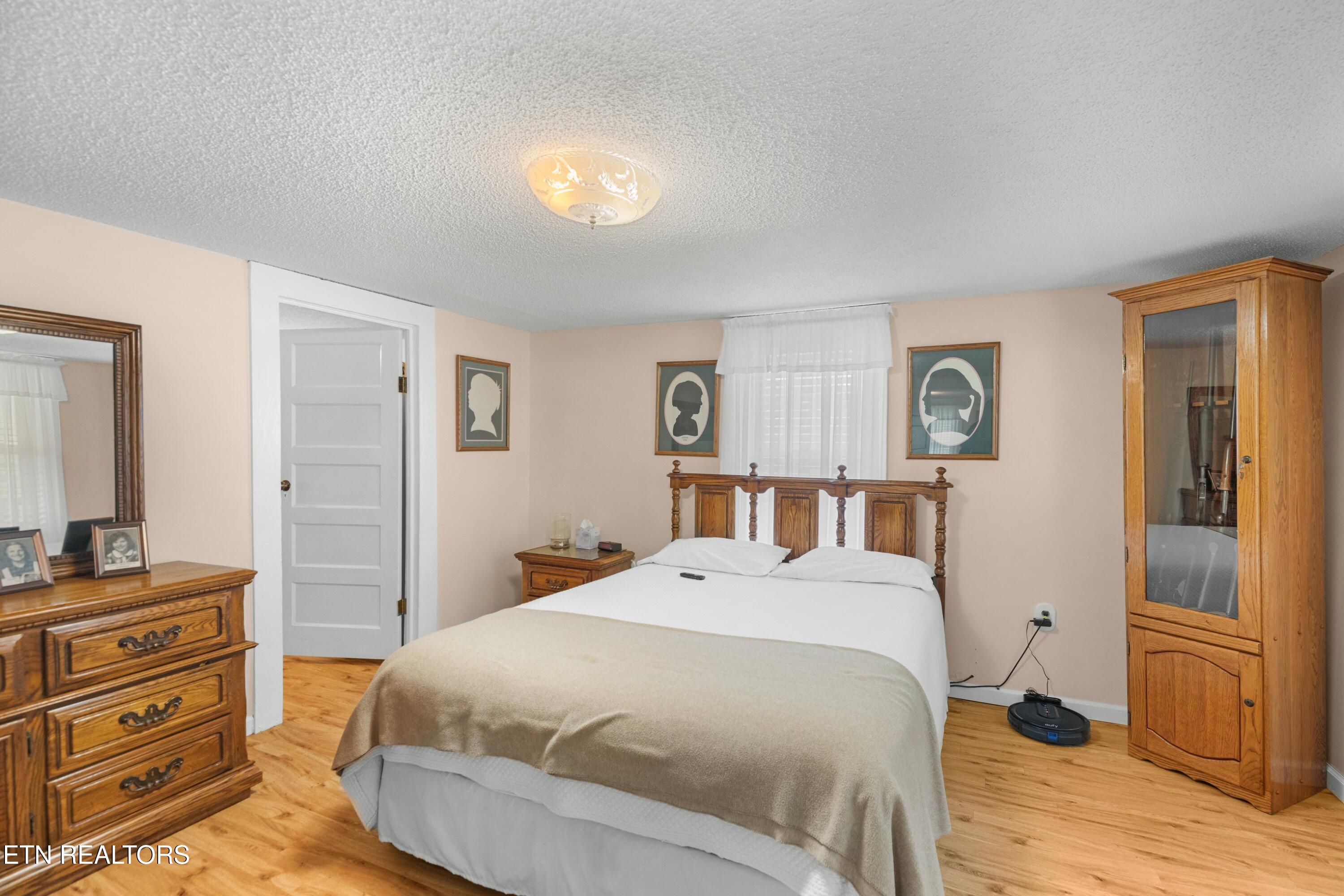 2218 Rebel Hollow Road Tazewell TN 37879