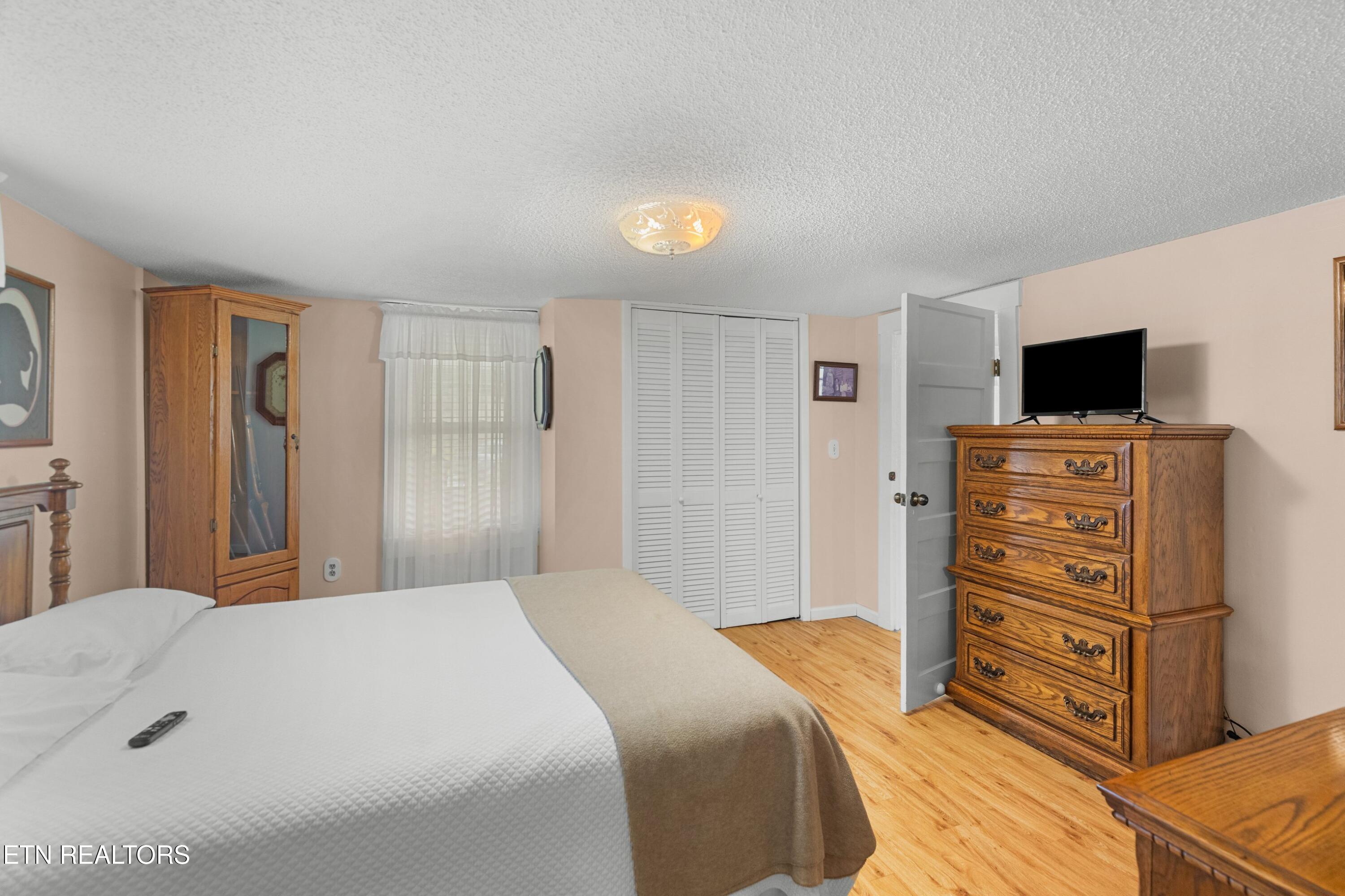 2218 Rebel Hollow Road Tazewell TN 37879