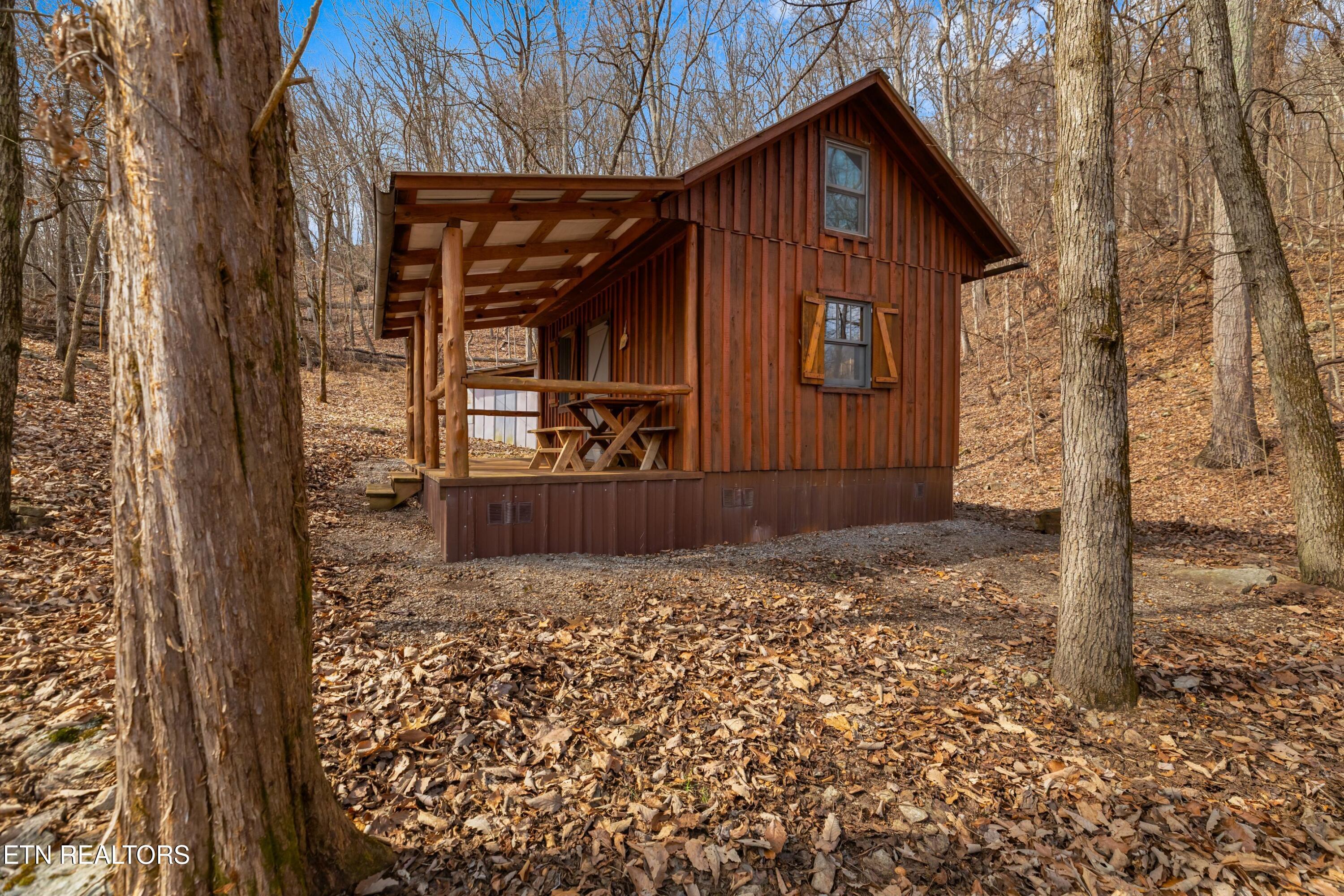 2218 Rebel Hollow Road Tazewell TN 37879