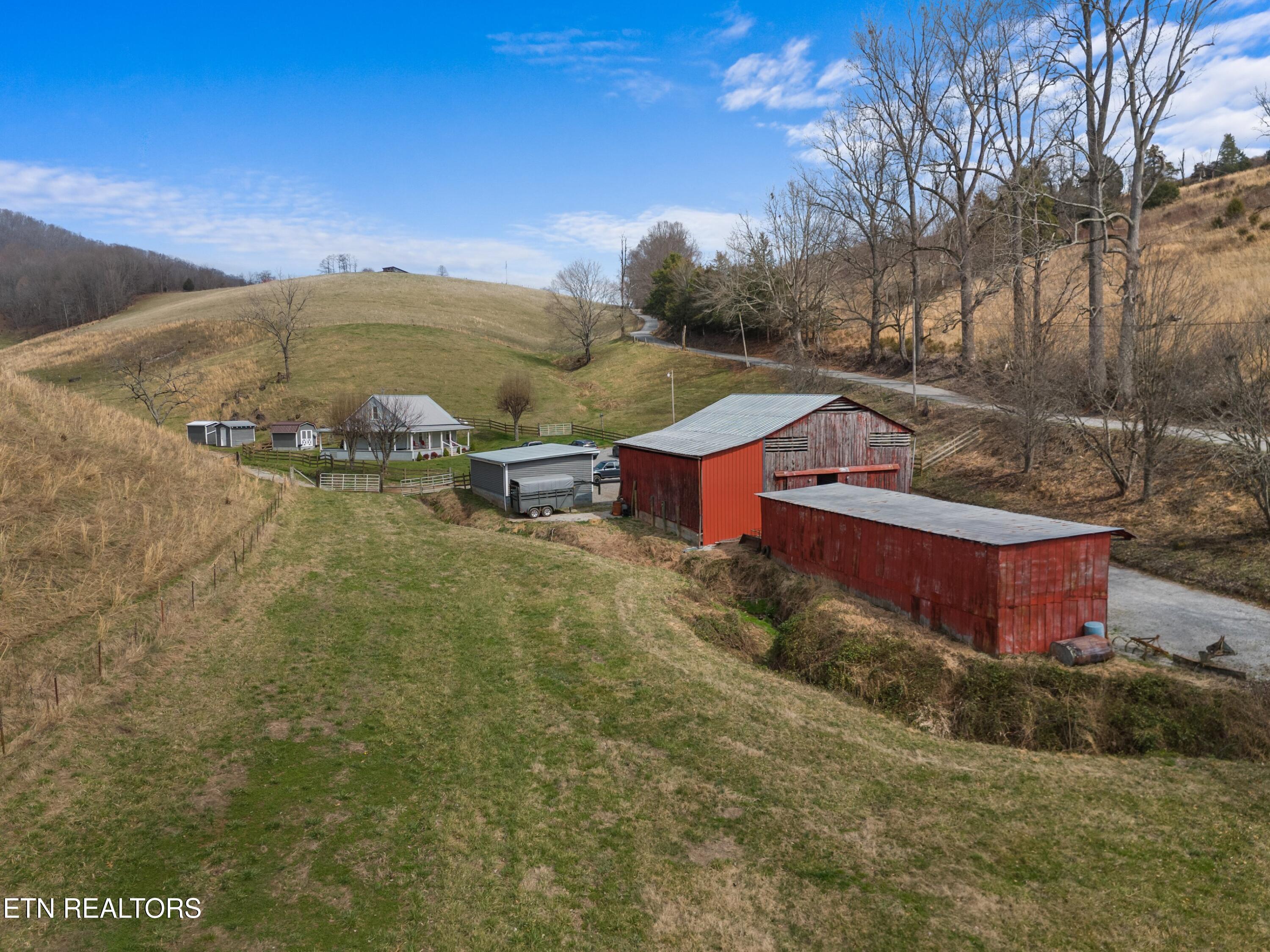 2218 Rebel Hollow Road Tazewell TN 37879