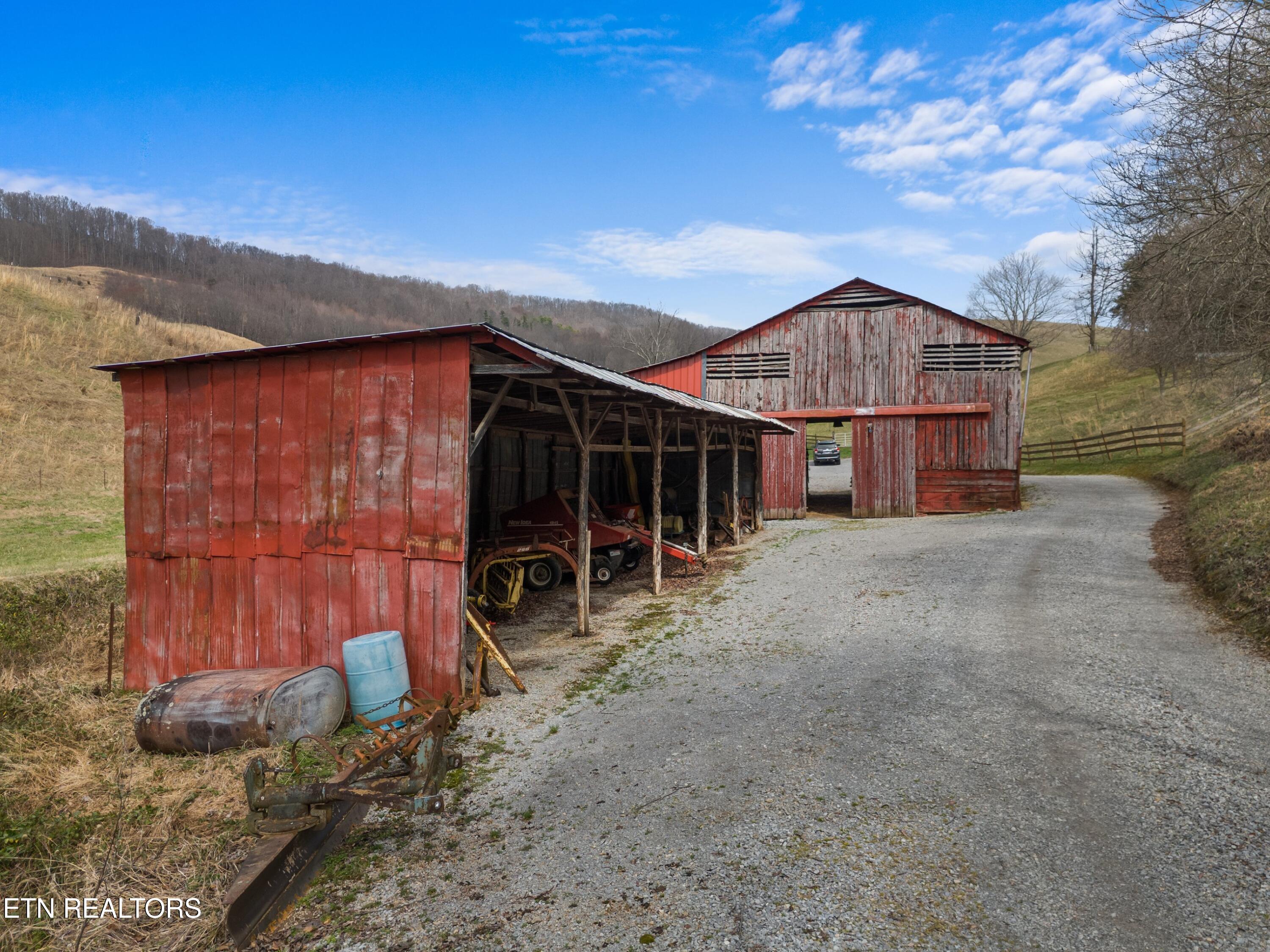 2218 Rebel Hollow Road Tazewell TN 37879