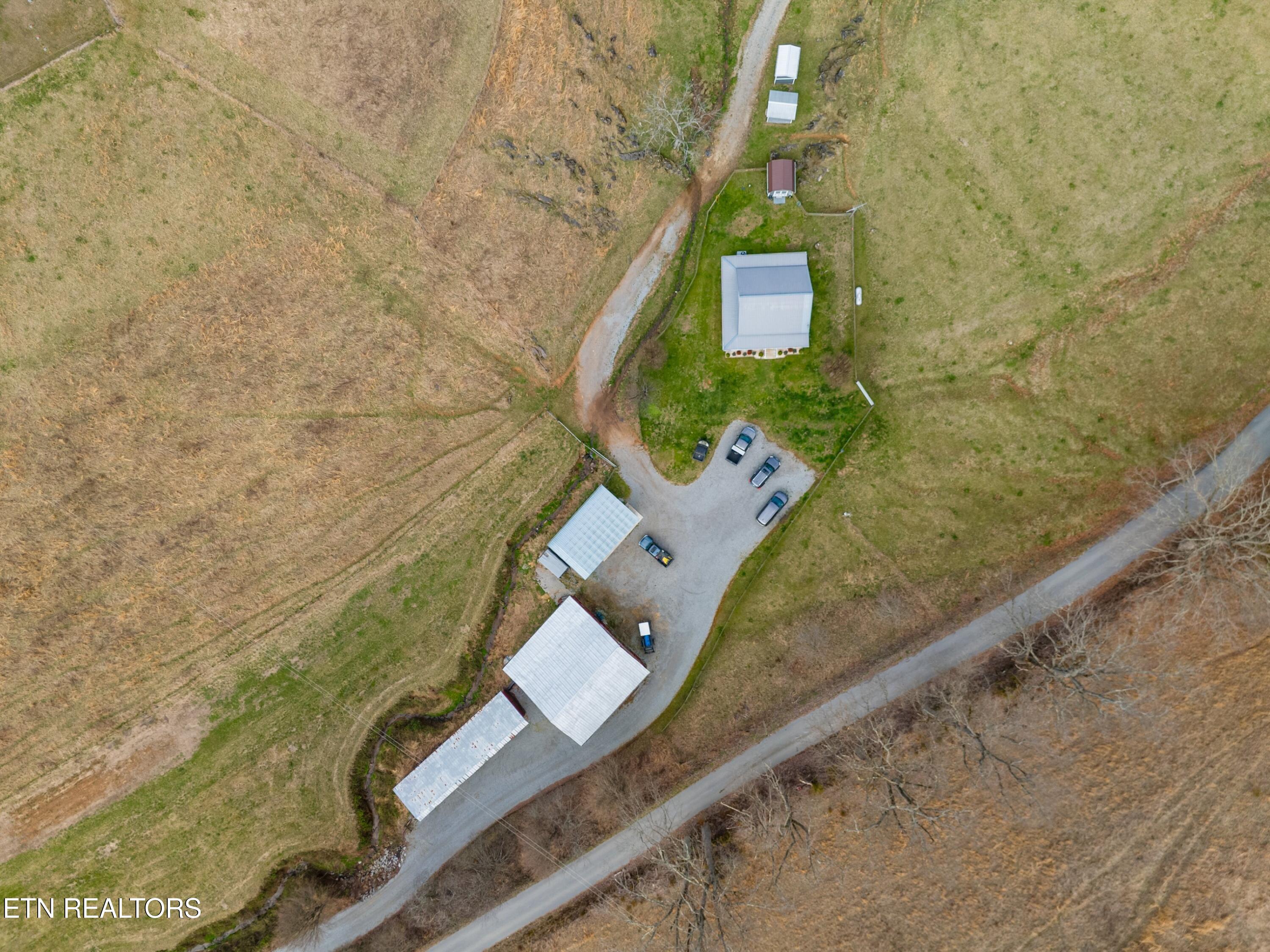 2218 Rebel Hollow Road Tazewell TN 37879