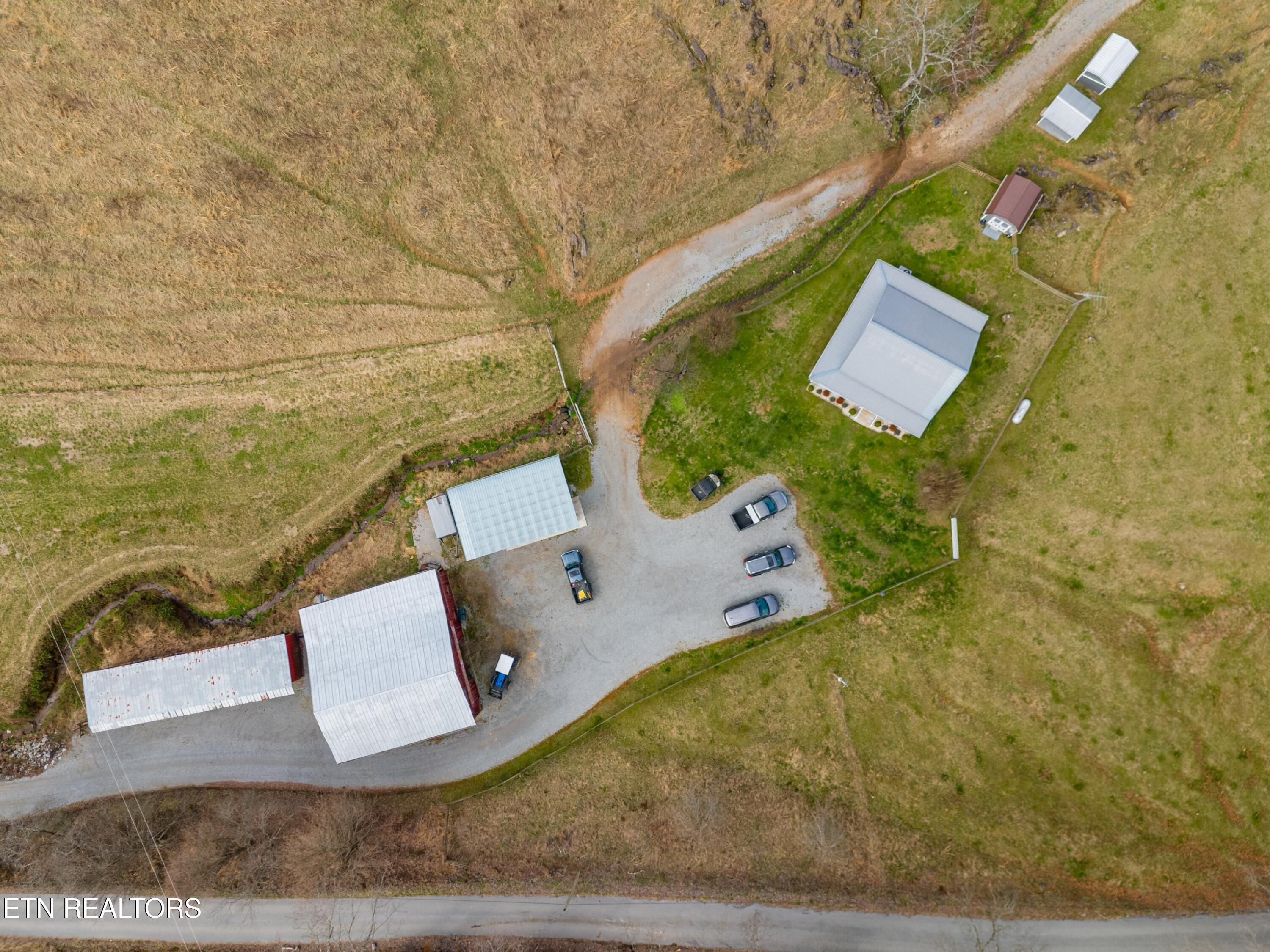 2218 Rebel Hollow Road Tazewell TN 37879