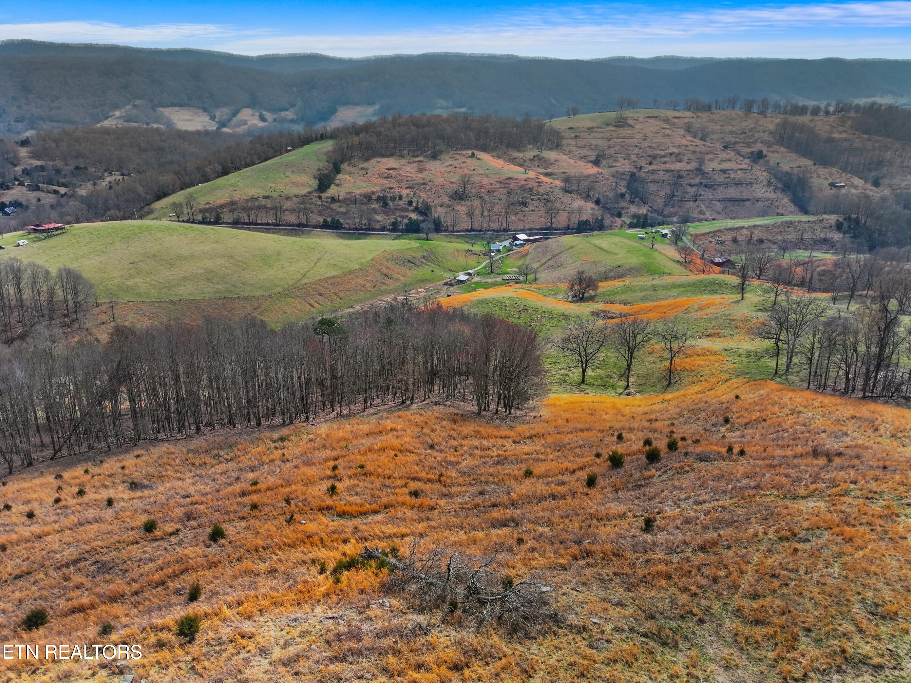 2218 Rebel Hollow Road Tazewell TN 37879