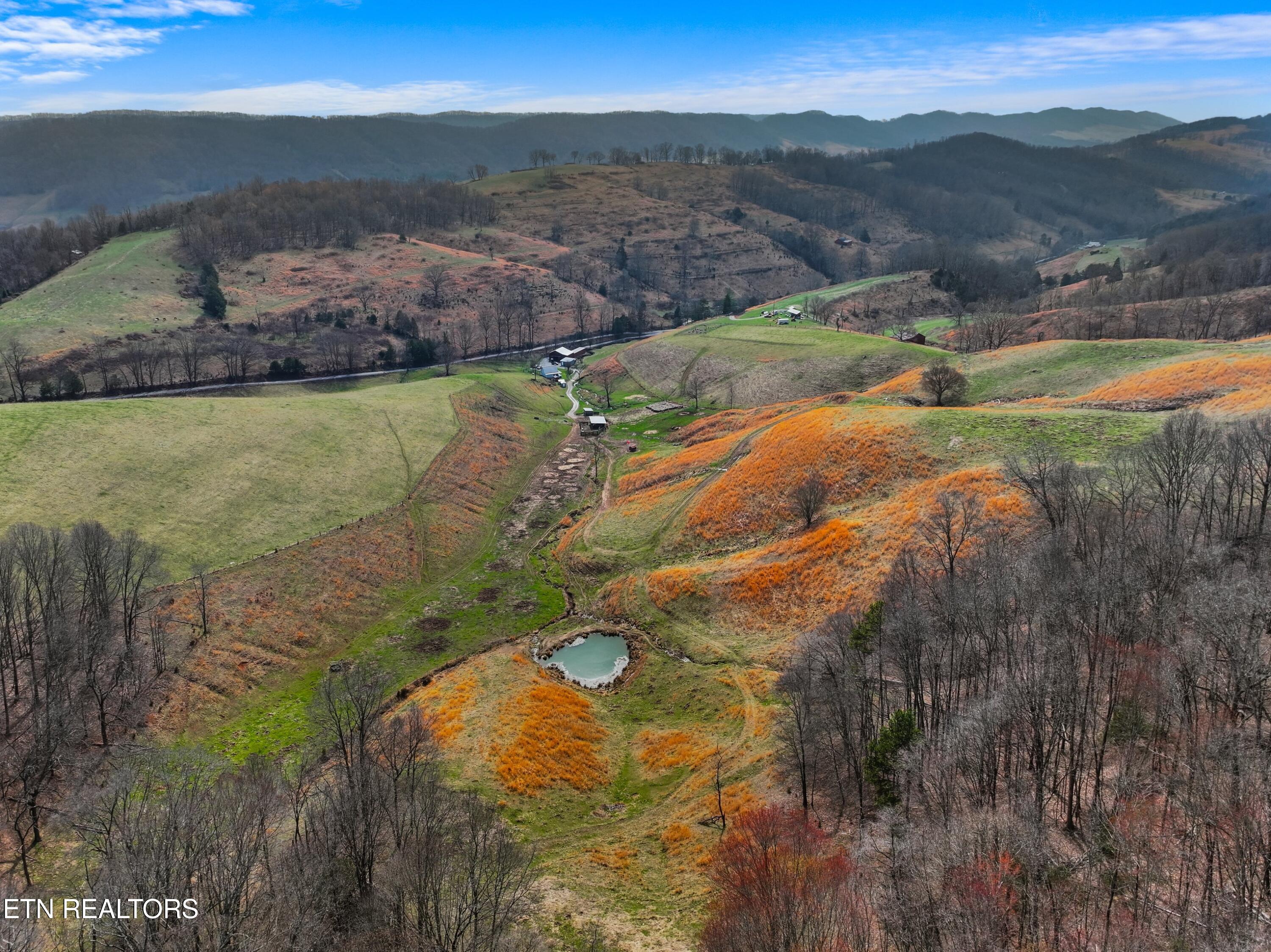 2218 Rebel Hollow Road Tazewell TN 37879