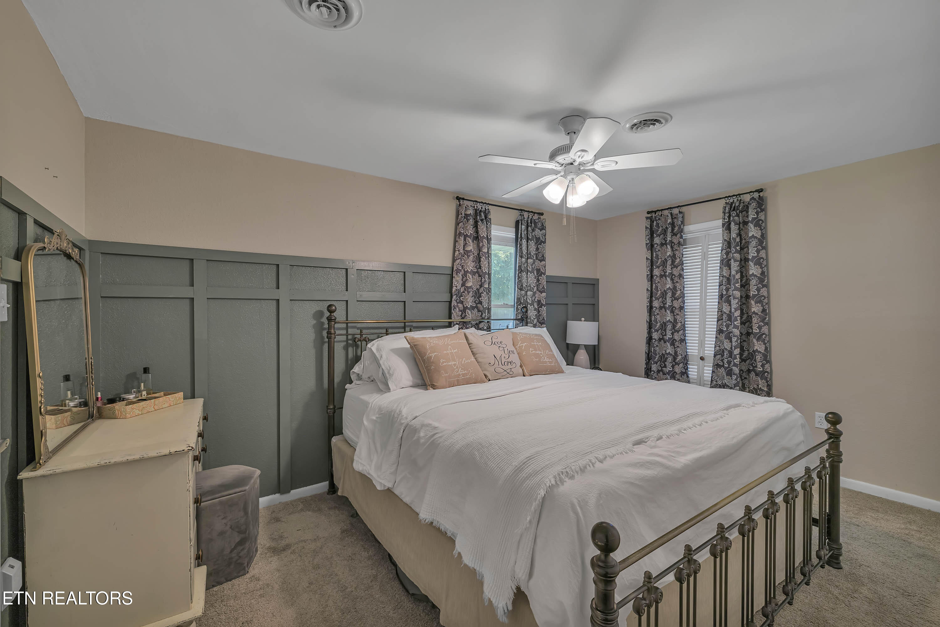 222 S Oakwood Avenue Clinton TN 37716