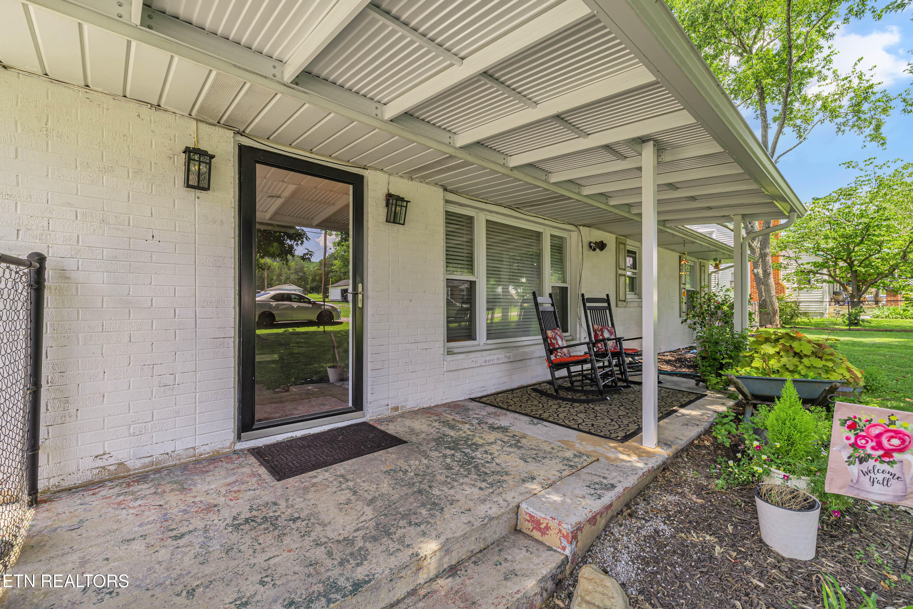222 S Oakwood Avenue Clinton TN 37716