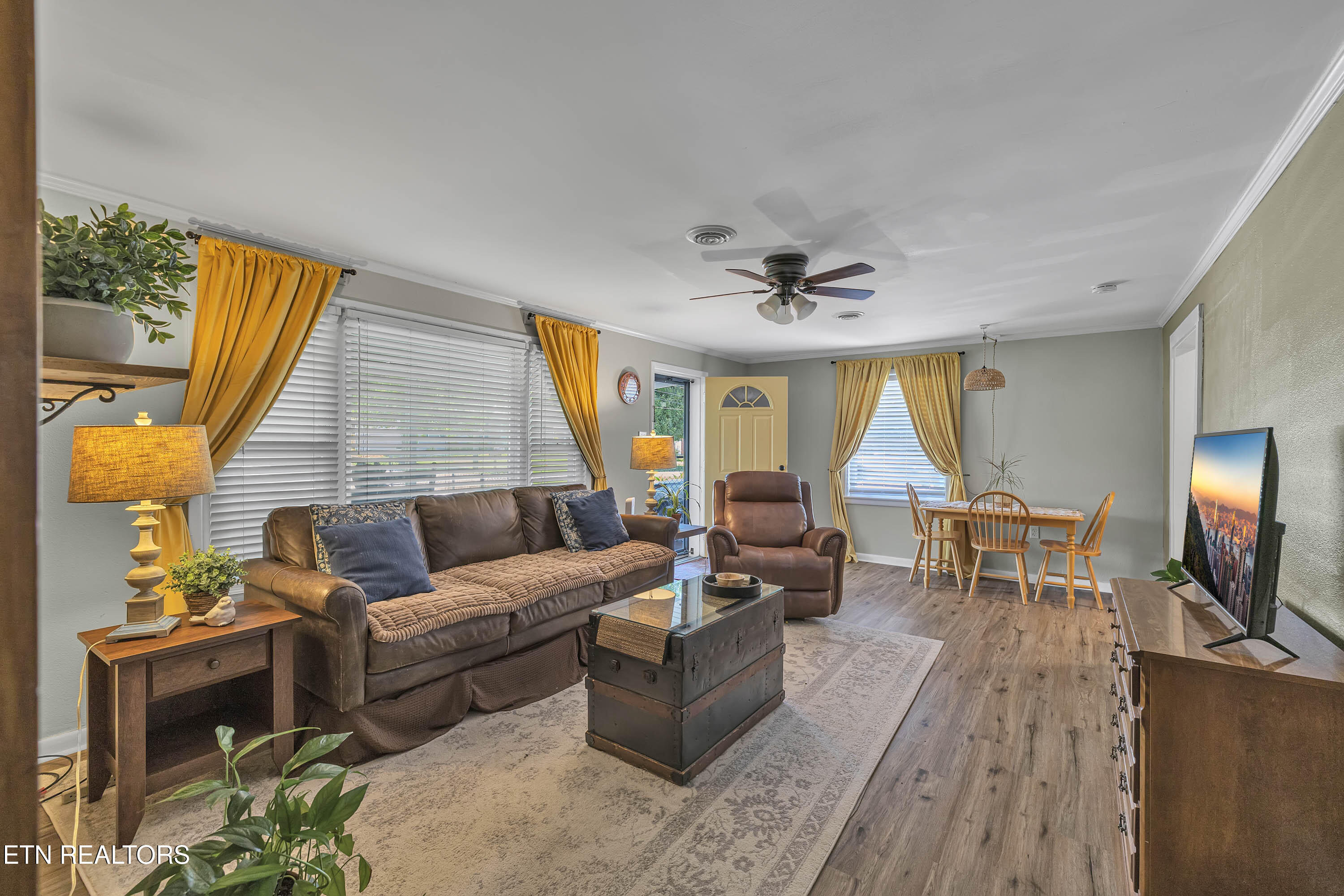 222 S Oakwood Avenue Clinton TN 37716