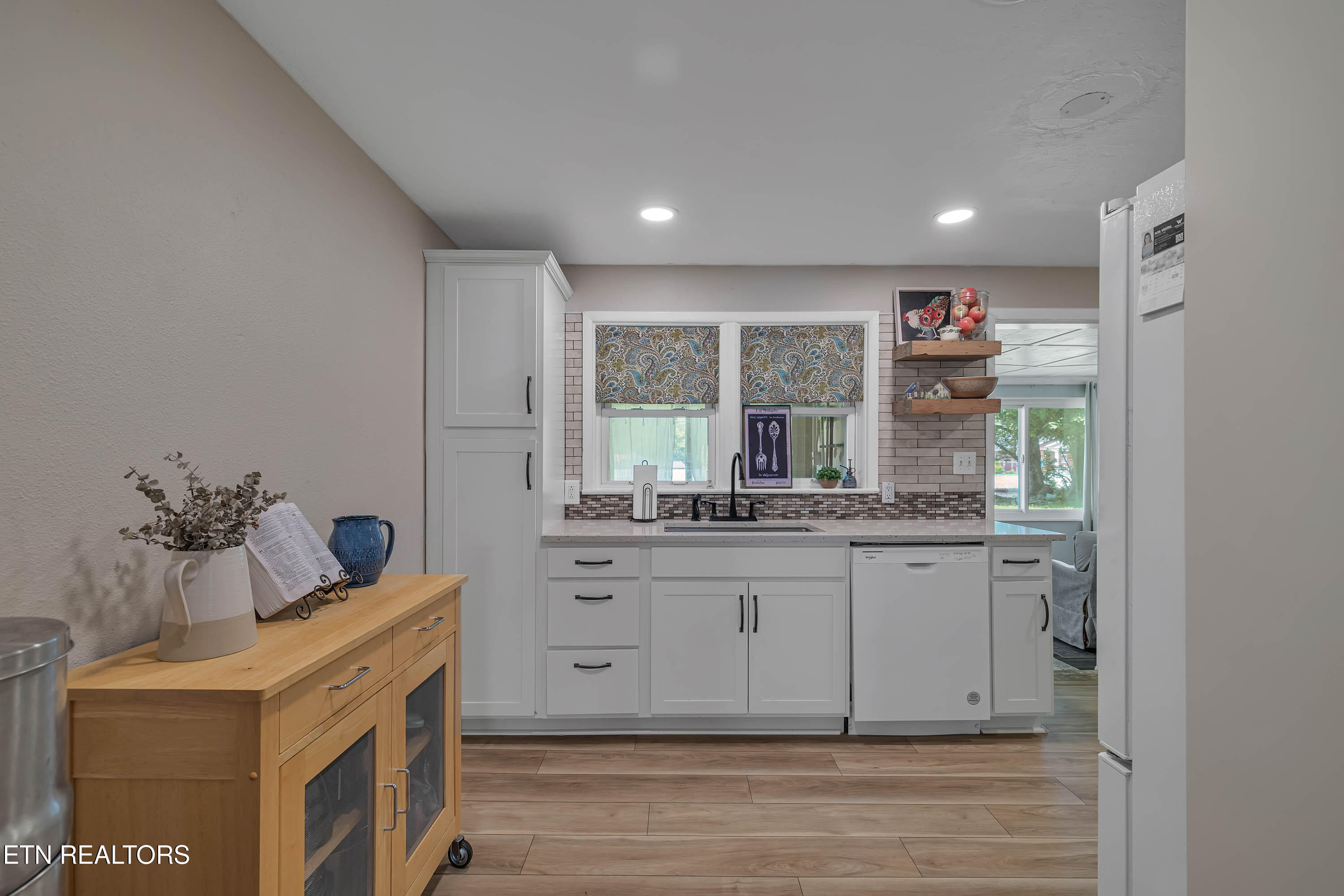 222 S Oakwood Avenue Clinton TN 37716