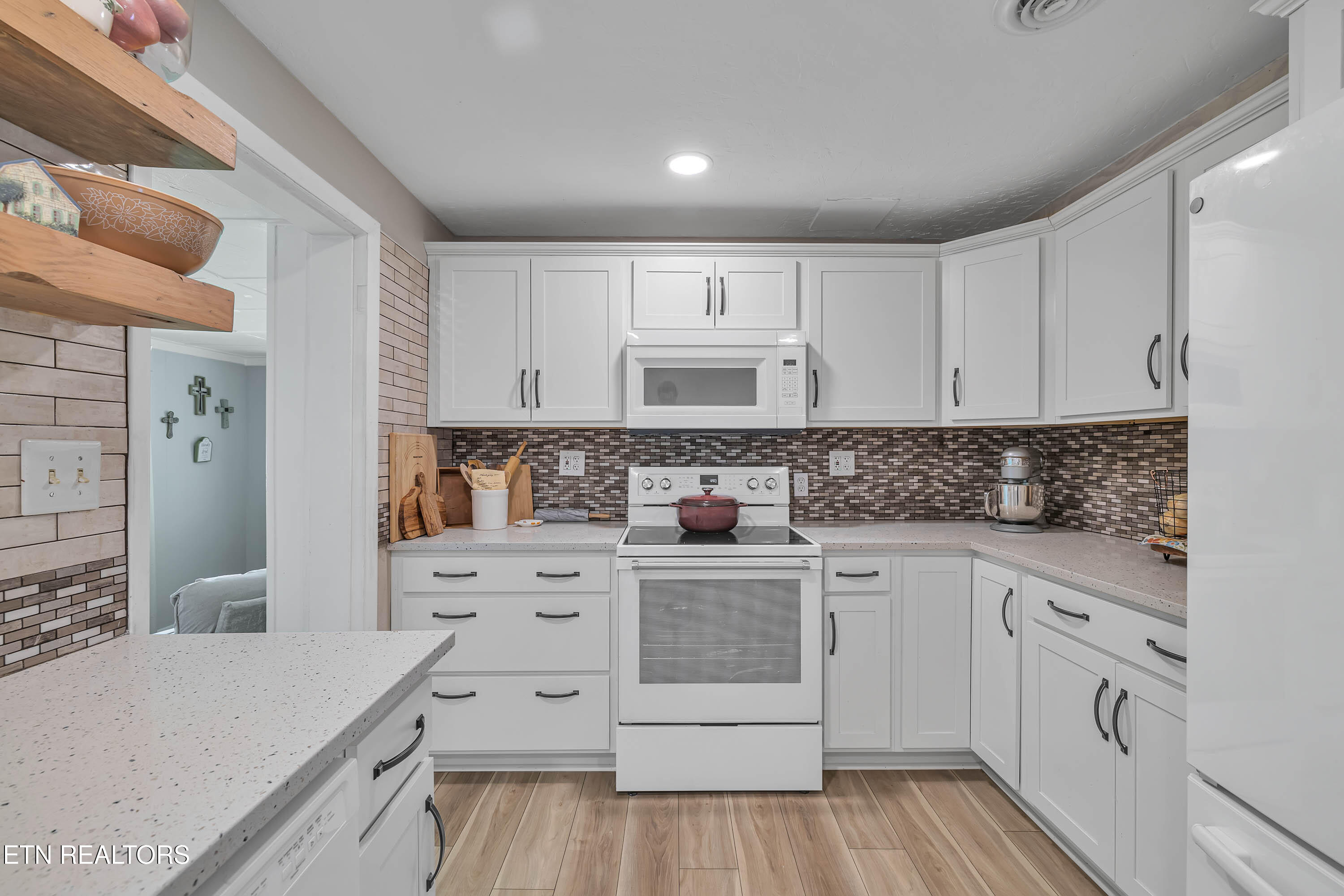 222 S Oakwood Avenue Clinton TN 37716