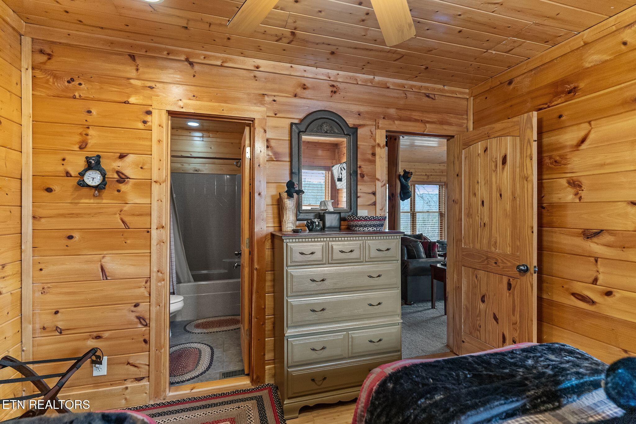 2869 White Oak Ridge Lane Sevierville TN 37862