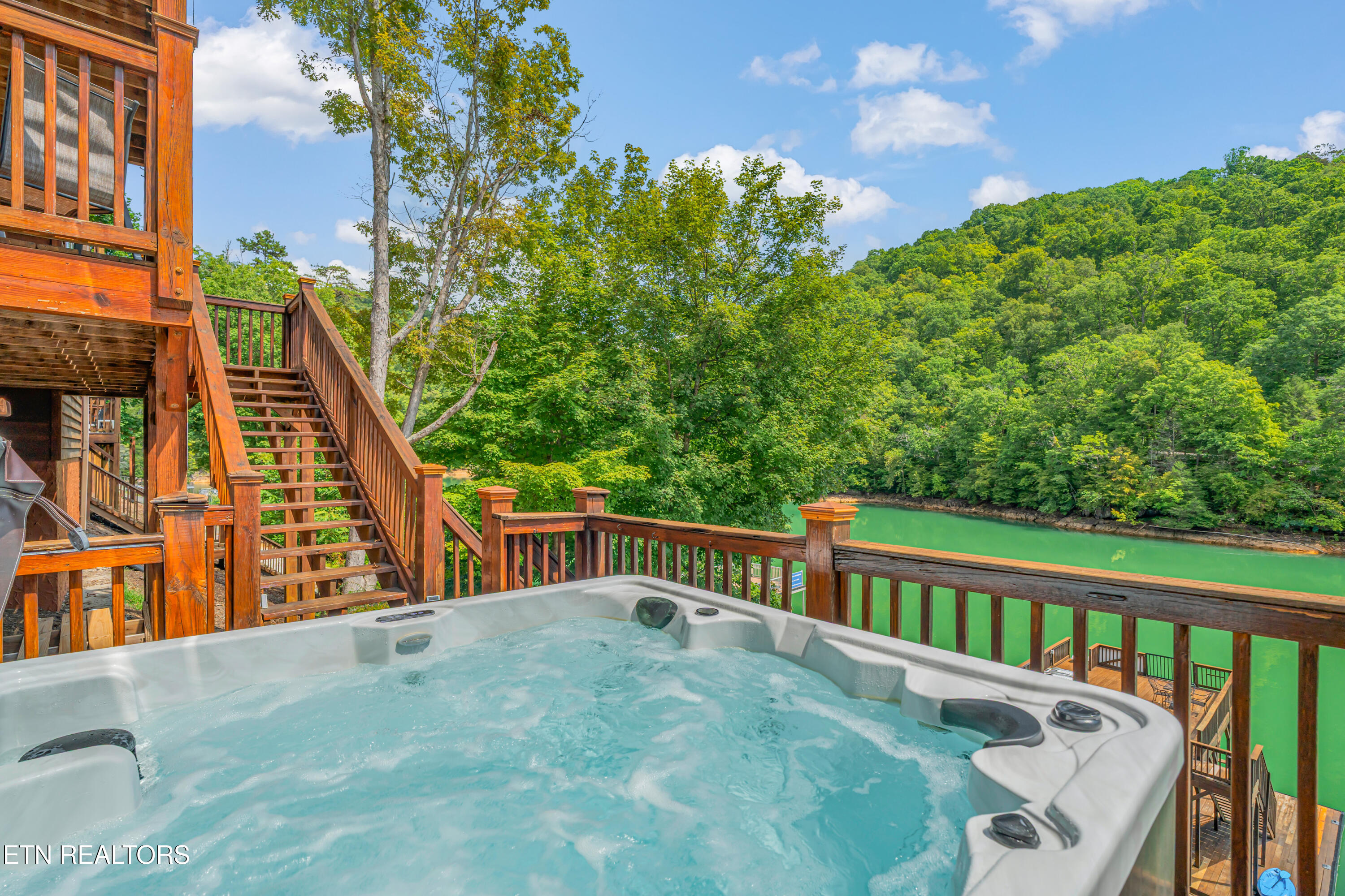 126 Bluewater Lane Lafollette TN 37766