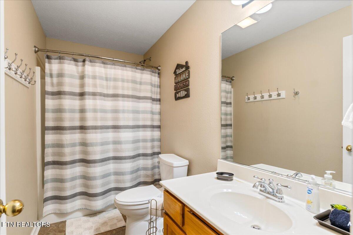 126 Bluewater Lane Lafollette TN 37766