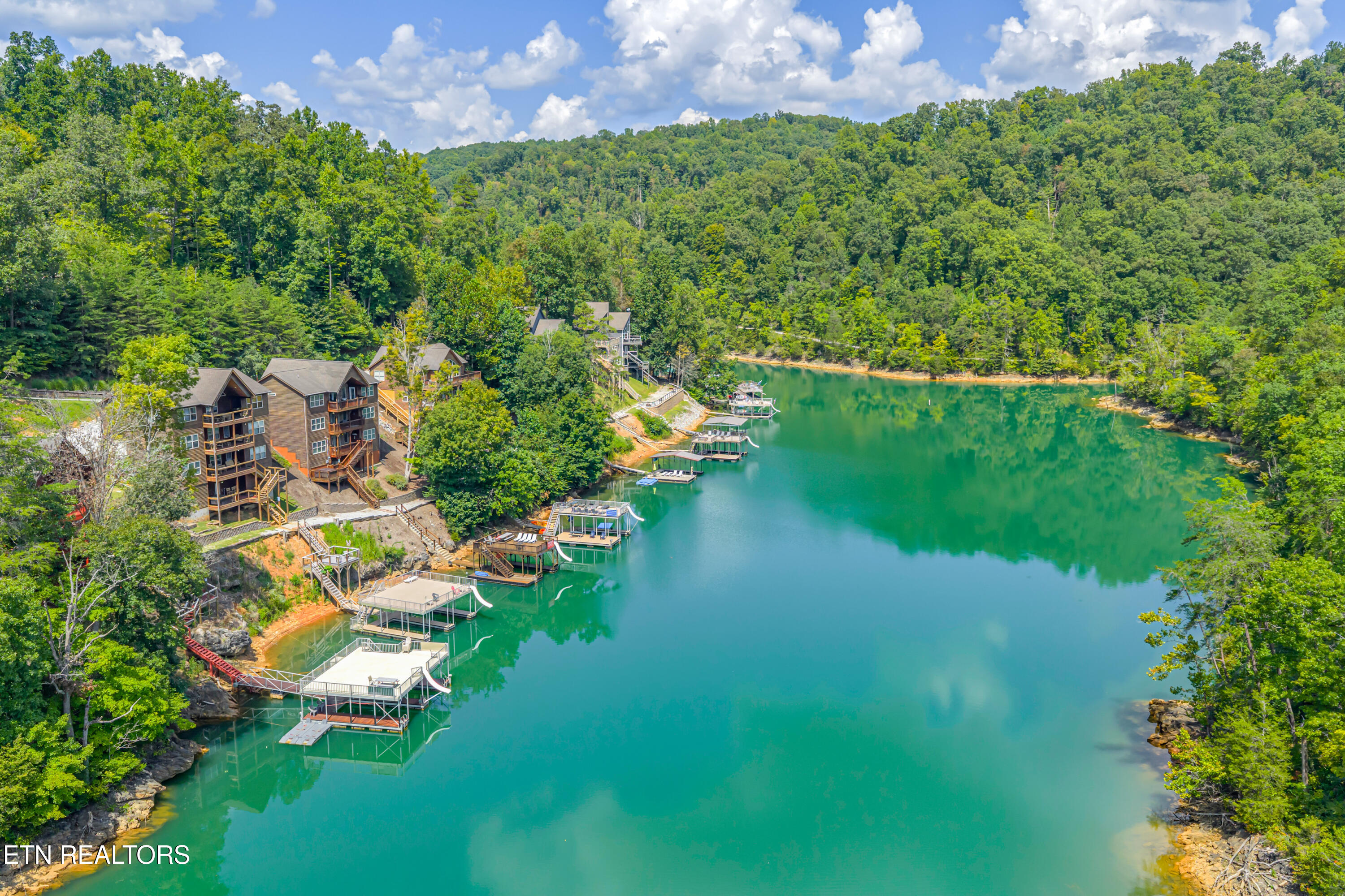 126 Bluewater Lane Lafollette TN 37766