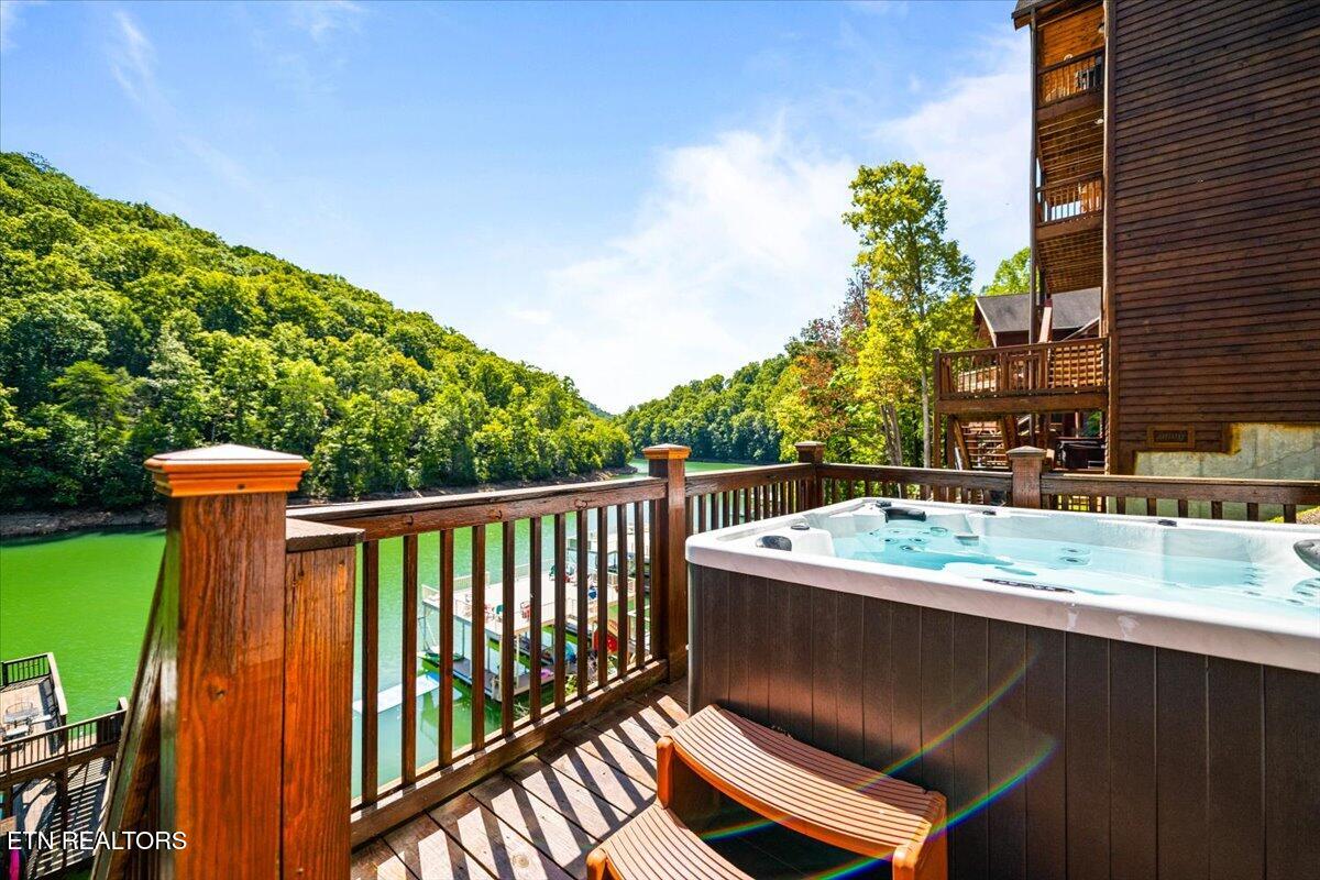 126 Bluewater Lane Lafollette TN 37766