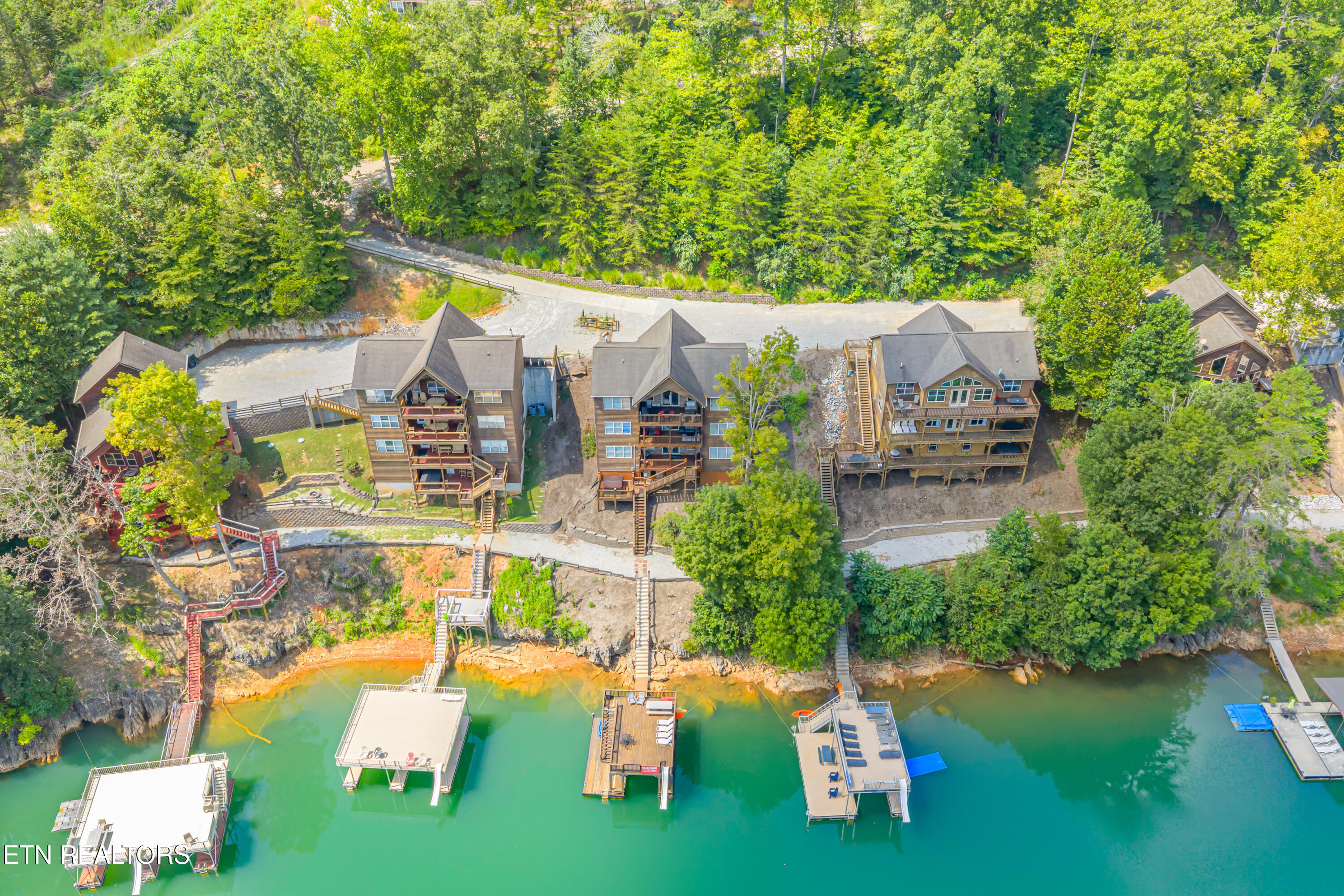 126 Bluewater Lane Lafollette TN 37766