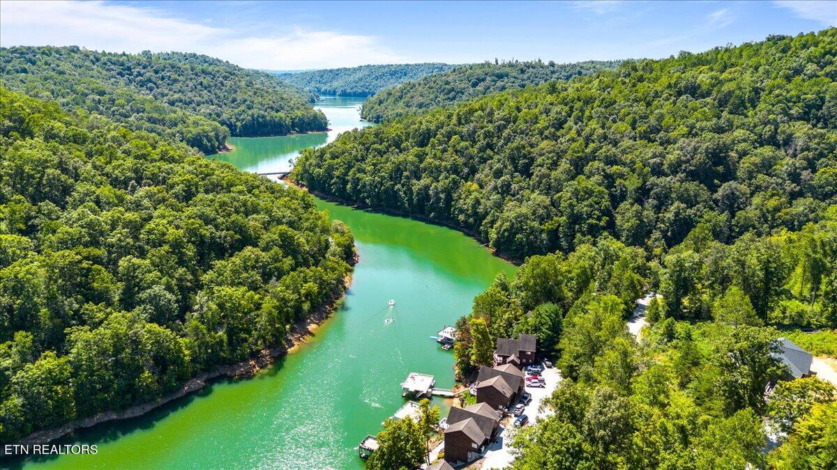 126 Bluewater Lane Lafollette TN 37766