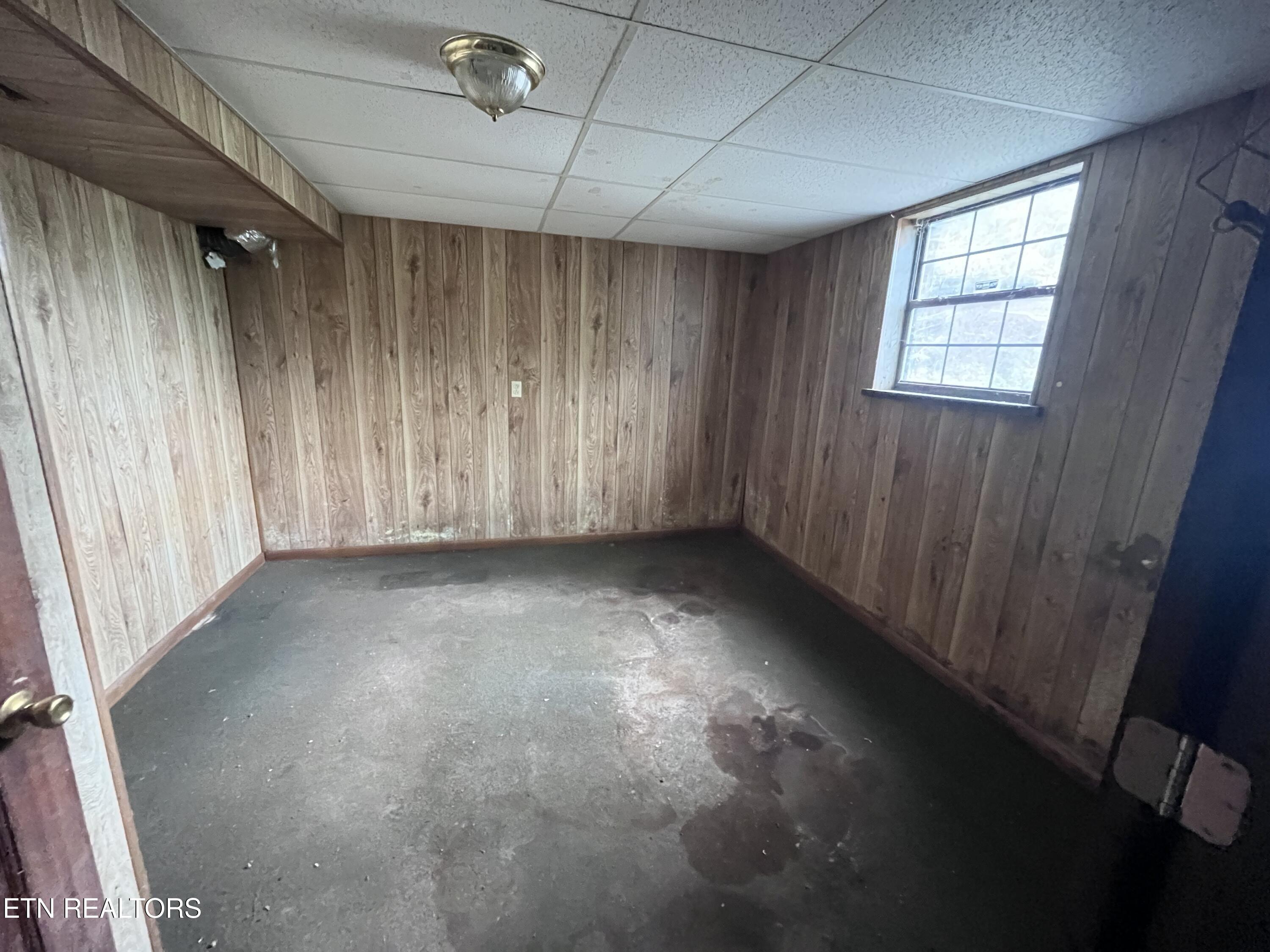 400 Oak Grove Road Madisonville TN 37354
