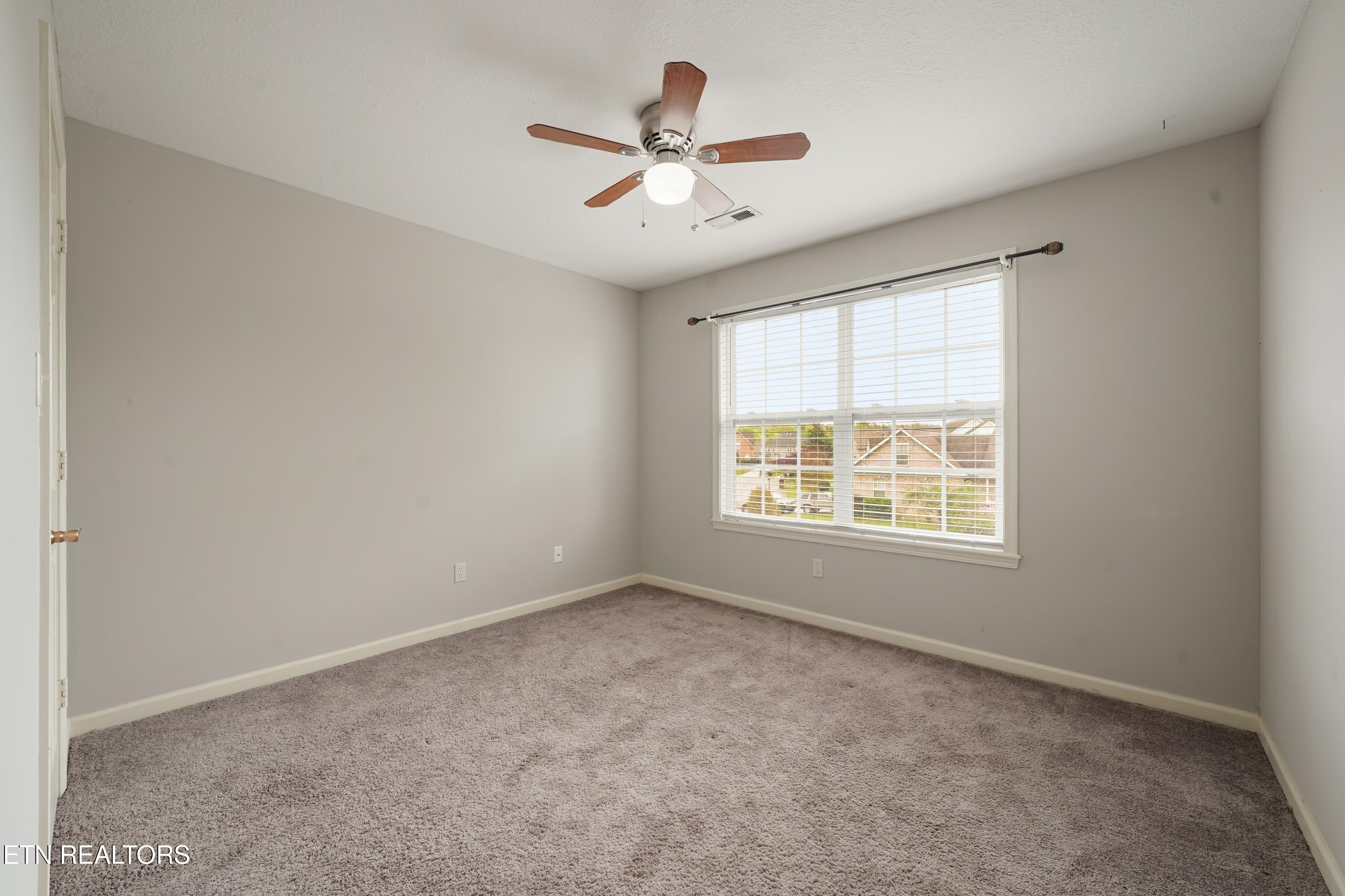 5127 Magic Lantern Drive Knoxville TN 37918